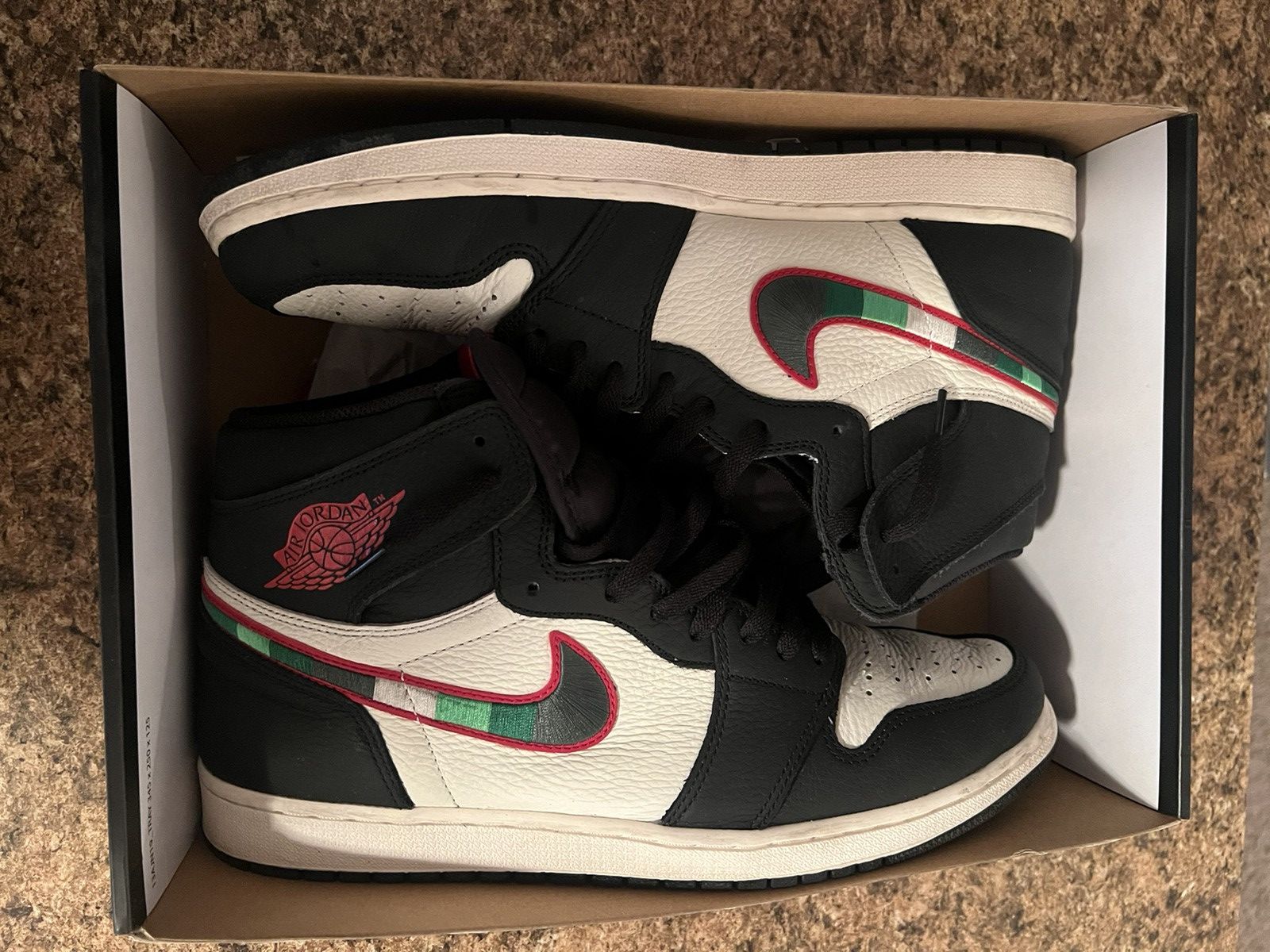 image of Air Jordan 1 Retro Hi OG Size 14 Shoes in Black, Men's