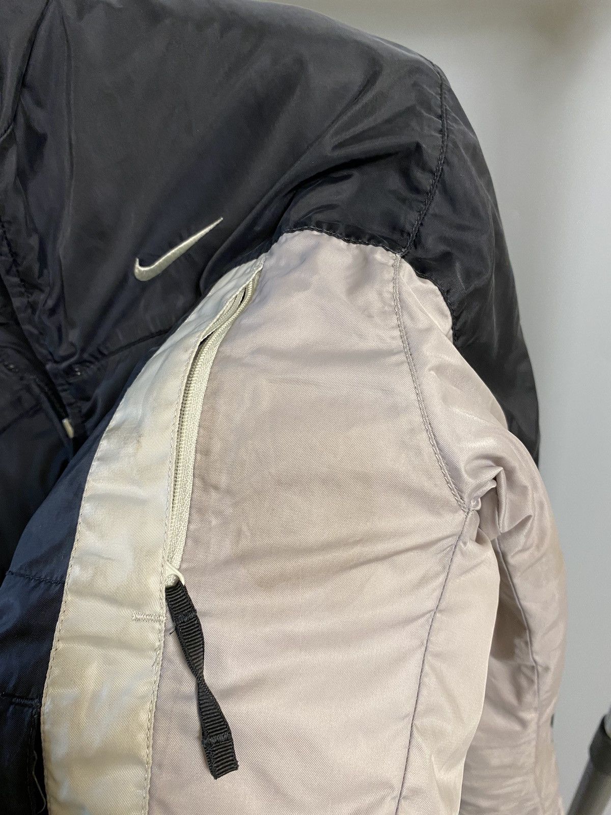 Nike × Vintage Vintage Nike Big Logo Jacket Size XS / US 0-2 / IT 36-38 - 22 Thumbnail