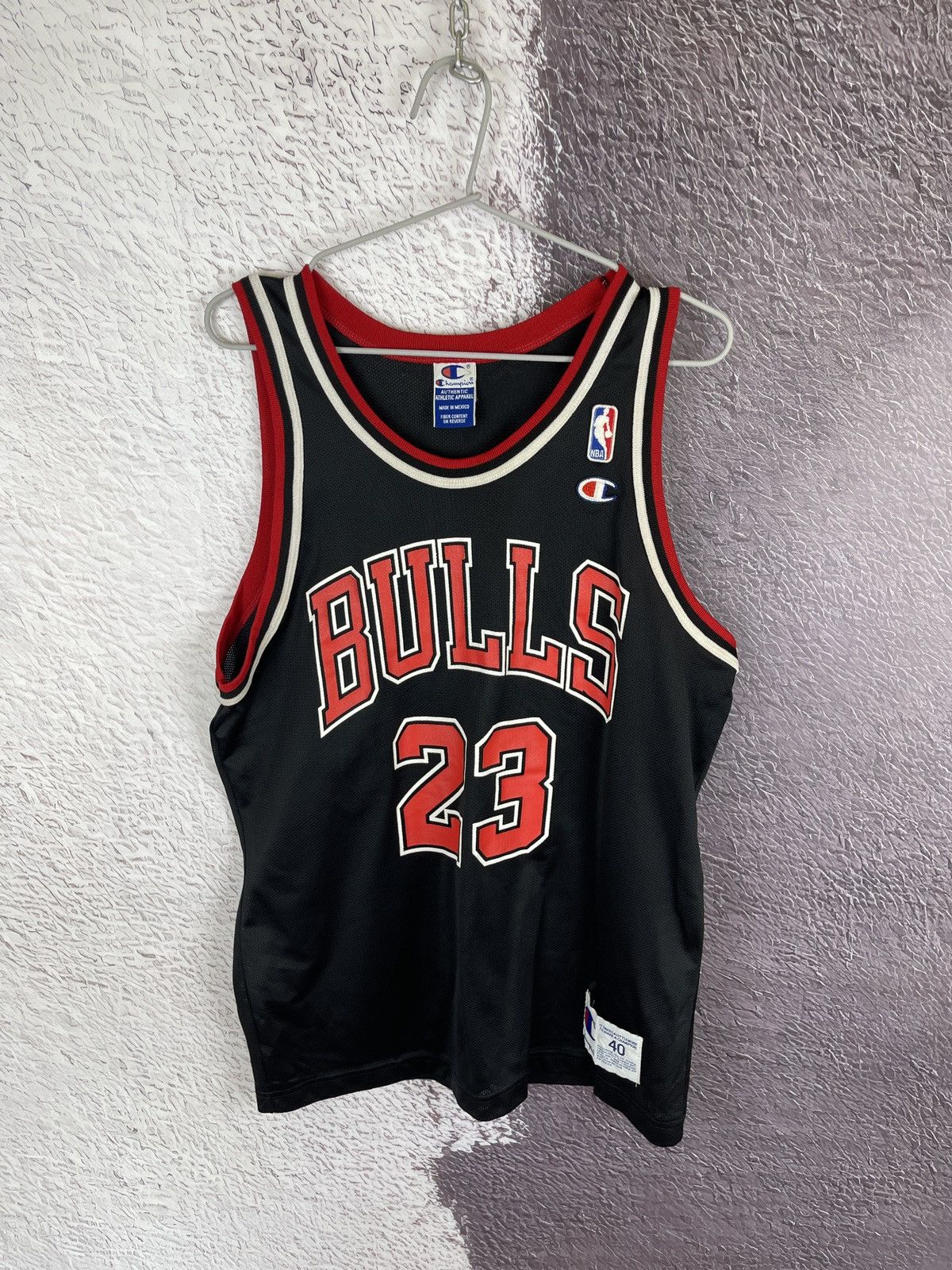 Champion Champion Authentic Chicago Bulls #23 Jordan jersey size 40 Size US S / EU 44-46 / 1 - 1 Thumbnail