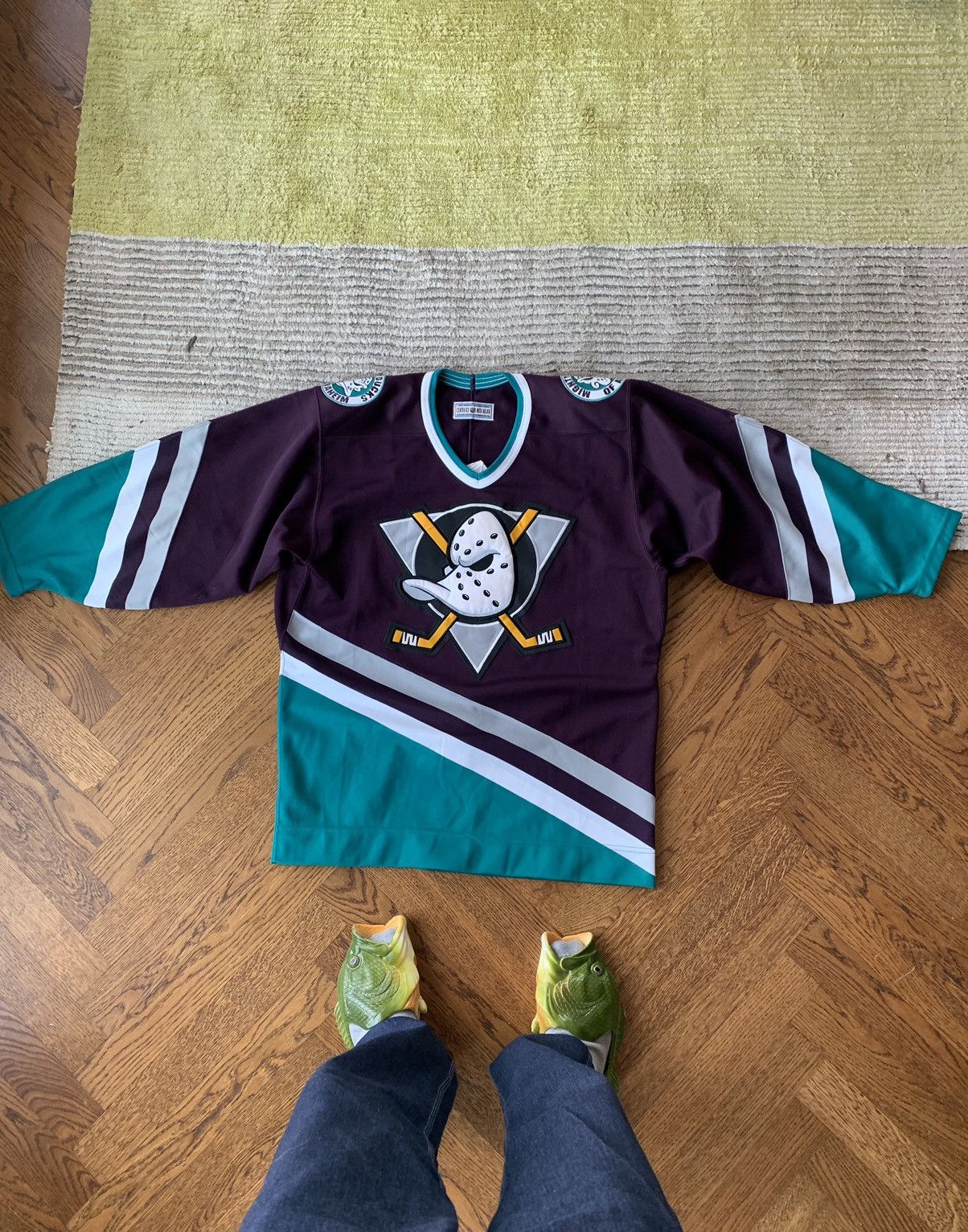 Anaheim ducks 90s jersey