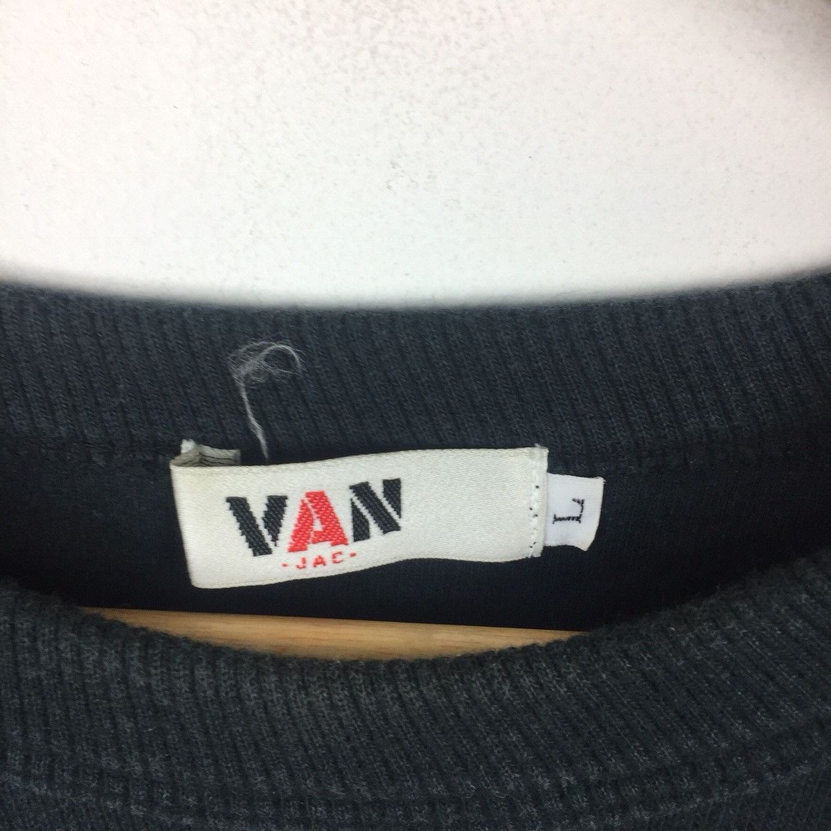 Vintage Van jac sweatshirt Spellout embroidered jumper pullover Size US L / EU 52-54 / 3 - 2 Thumbnail