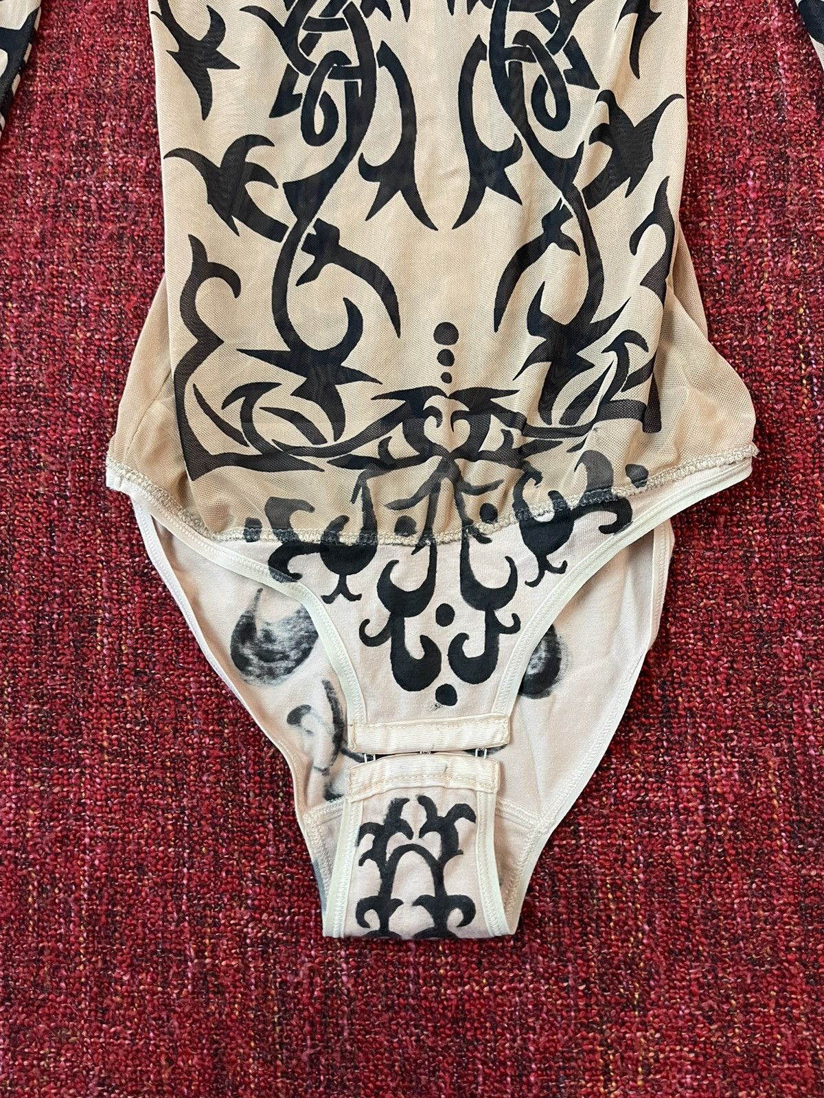 Japanese Brand × Vintage Vintage 90s tribal tattoo mesh longsleeve bodysuit Size S / US 4 / IT 40 - 3 Thumbnail