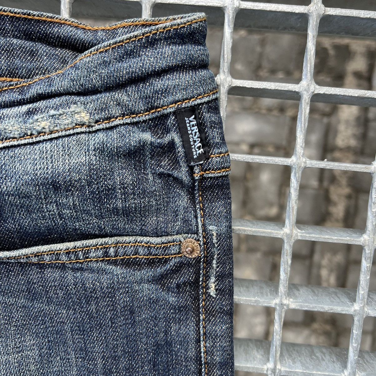 Versace × Vintage Vintage Versace Denim Jeans Size US 30 / EU 46 - 7 Thumbnail