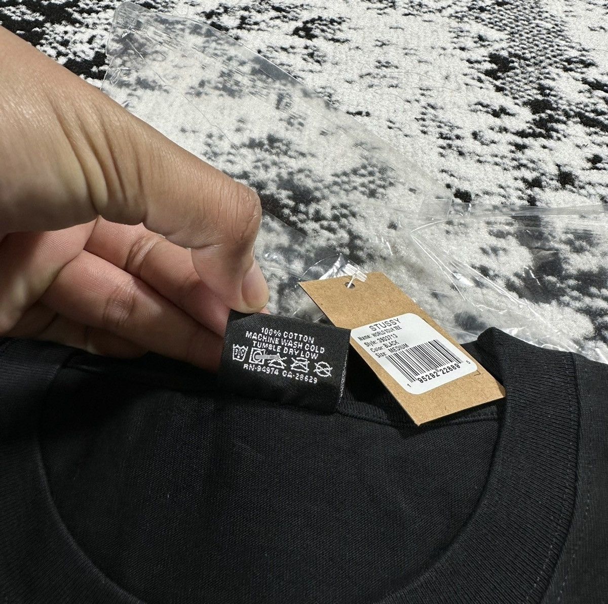 Stussy × Vintage STUSSY WORLD TOUR TEE BLACK - M Size US M / EU 48-50 / 2 - 5 Thumbnail
