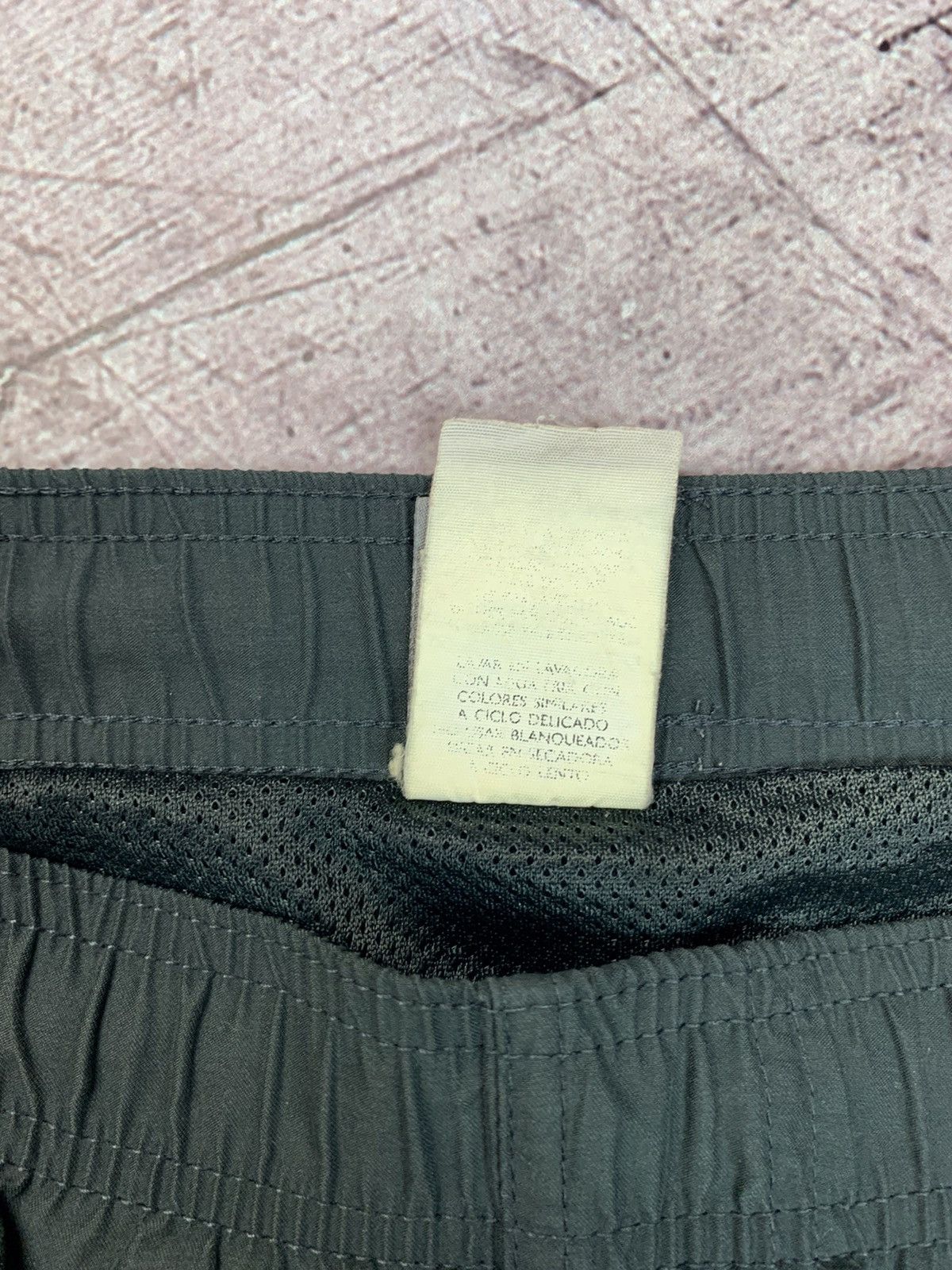 Nike × Vintage Nike Vintage Y2K Nylon Shorts Size US 36 / EU 52 - 6 Thumbnail