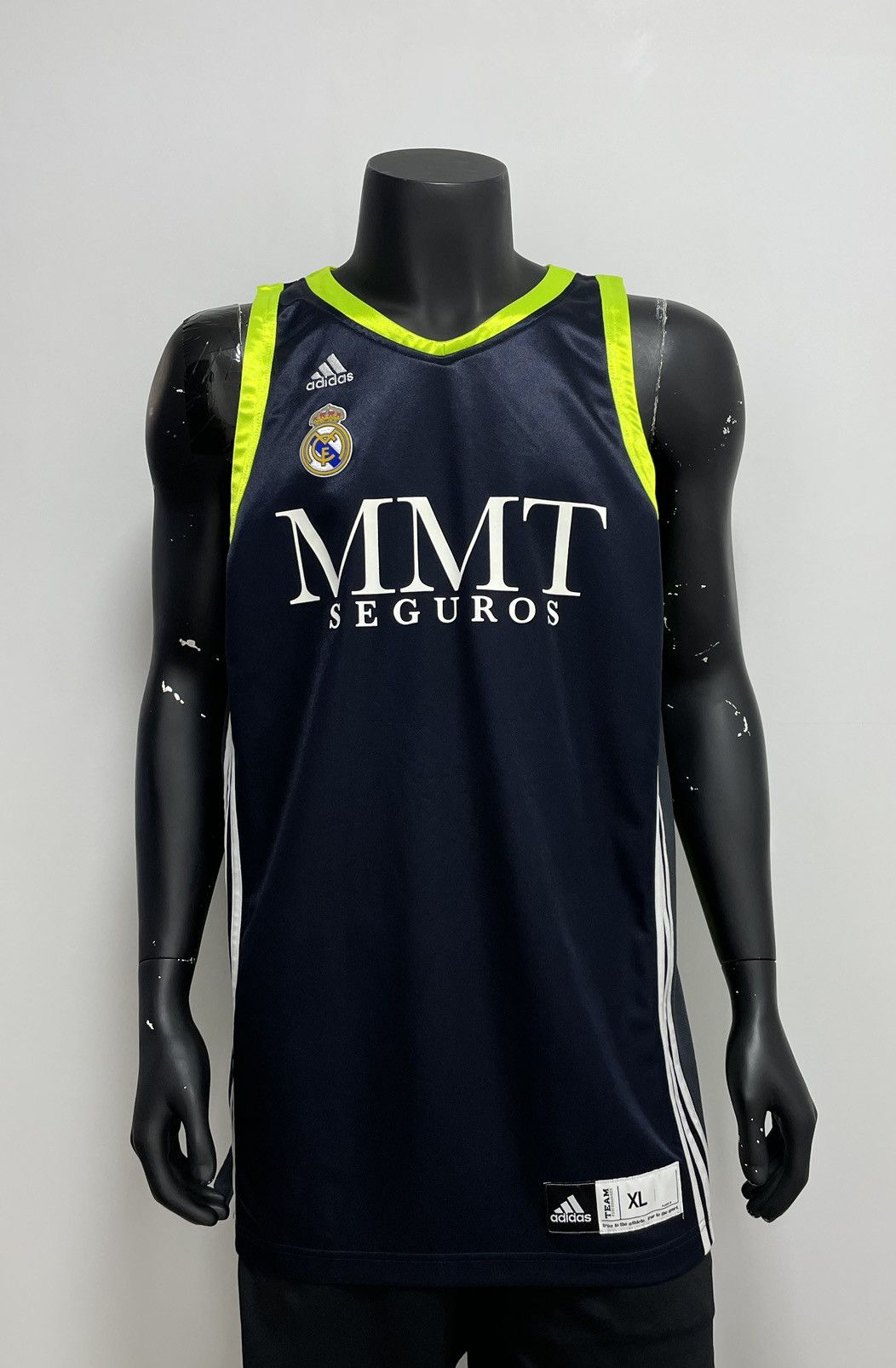 Adidas × NBA Adidas Real Madrid Basketball NBA Jersey Sleeveless Size US XL / EU 56 / 4 - 1 Thumbnail