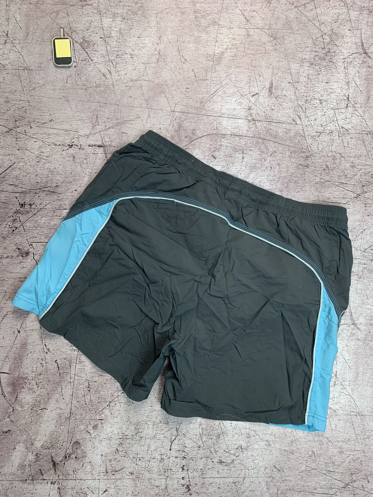 Adidas × Vintage Vintage Adidas Nylon Shorts Size US 36 / EU 52 - 5 Thumbnail