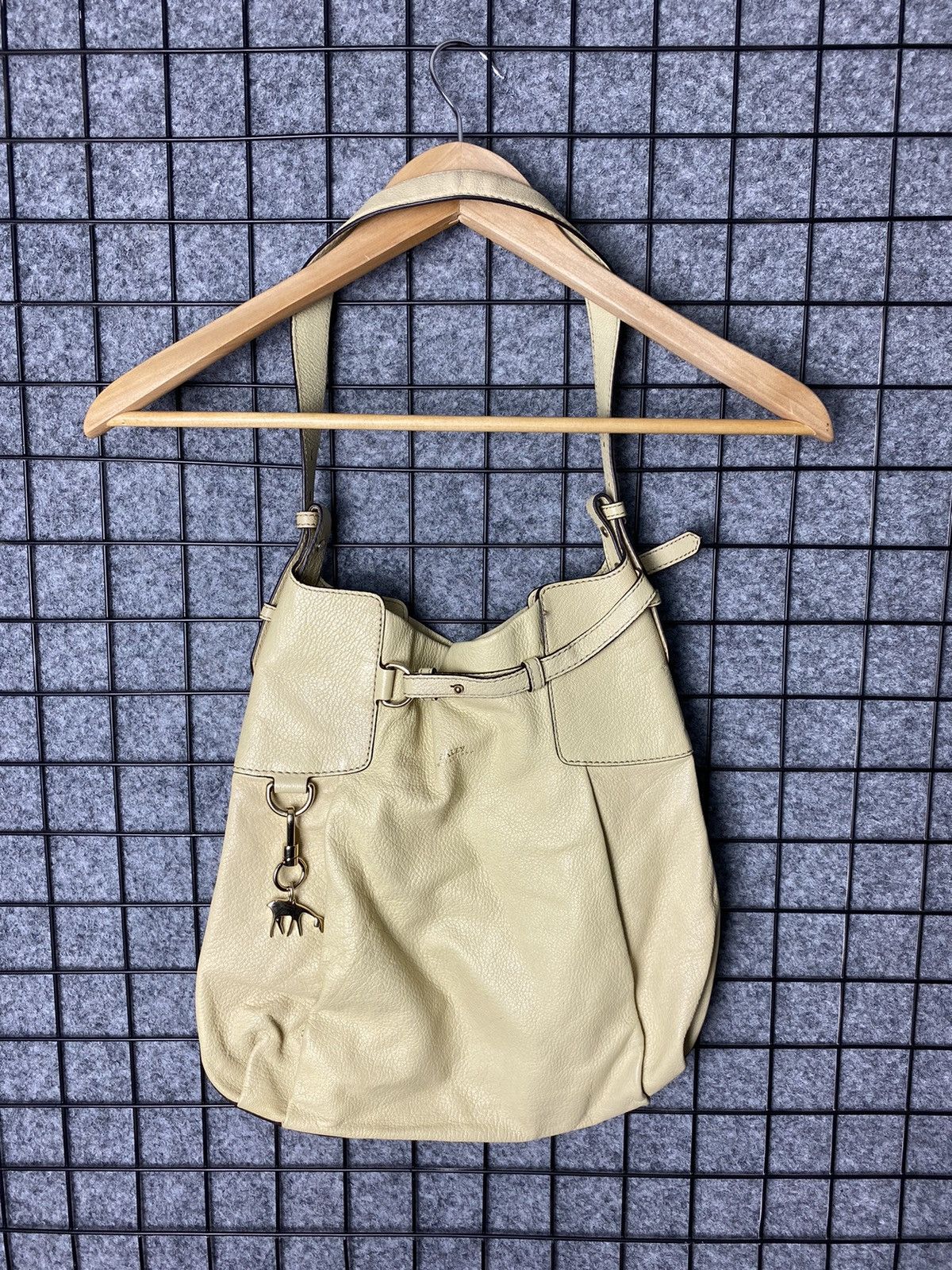 Bally Bally Vintage Genuine Leather Hobo Bag Size OS Size ONE SIZE - 1 Thumbnail
