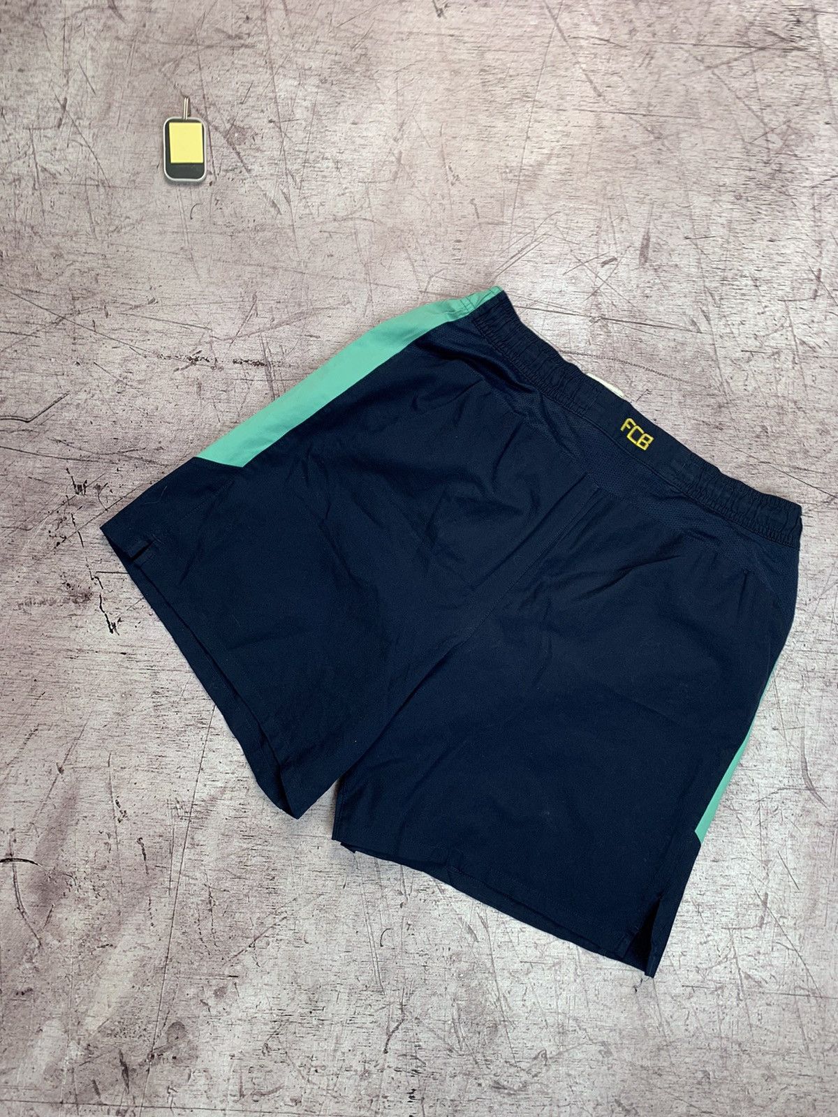 Nike × Vintage Nike F.C Barcelona Vintage Mens Shorts Size US 30 / EU 46 - 4 Thumbnail