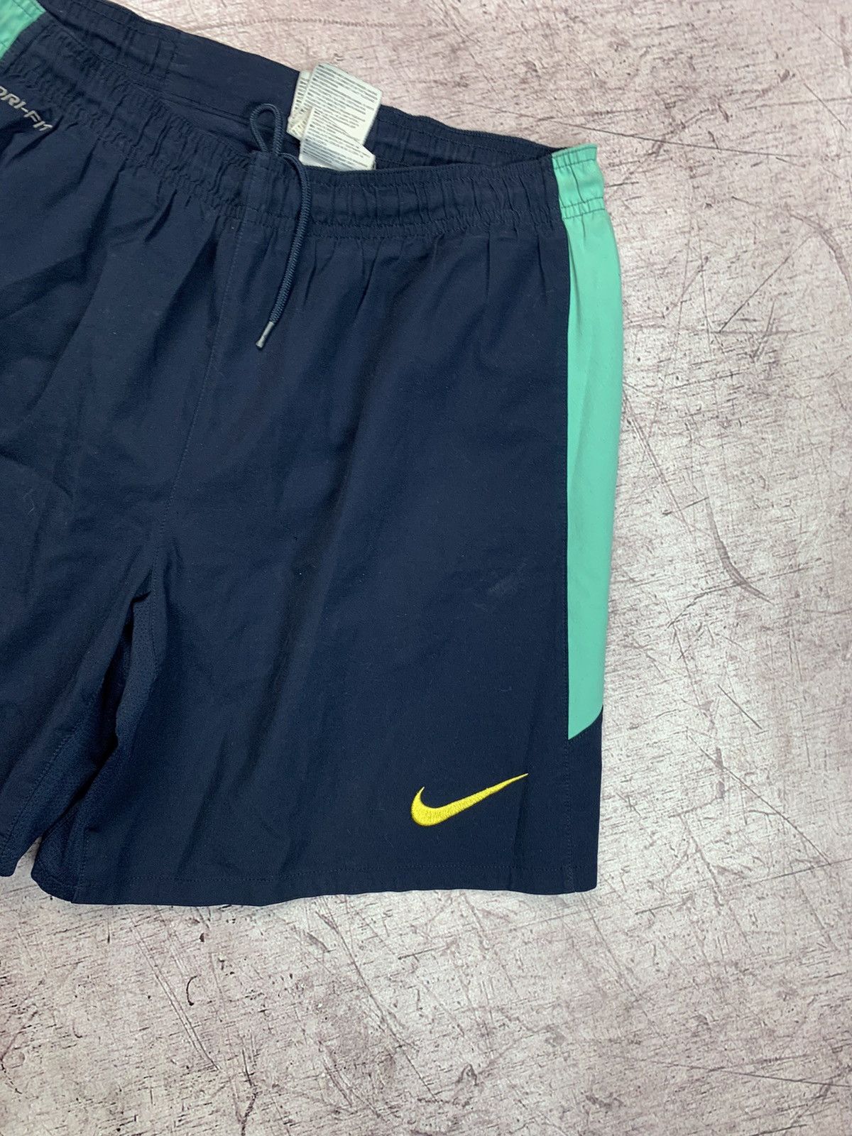 Nike × Vintage Nike F.C Barcelona Vintage Mens Shorts Size US 30 / EU 46 - 3 Thumbnail