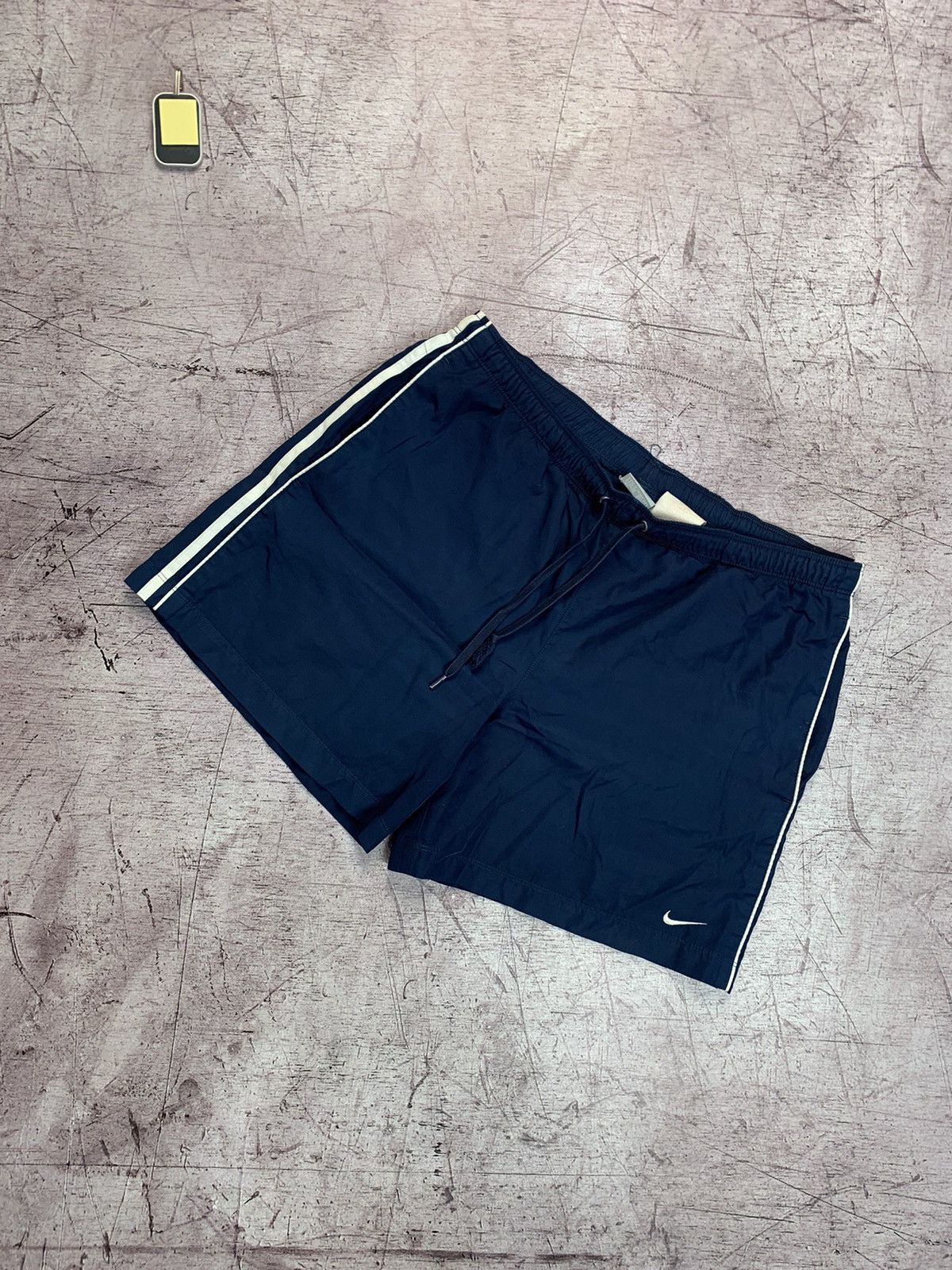 Nike Vintage Nike Nylon Shorts Size US 32 / EU 48 - 1 Thumbnail