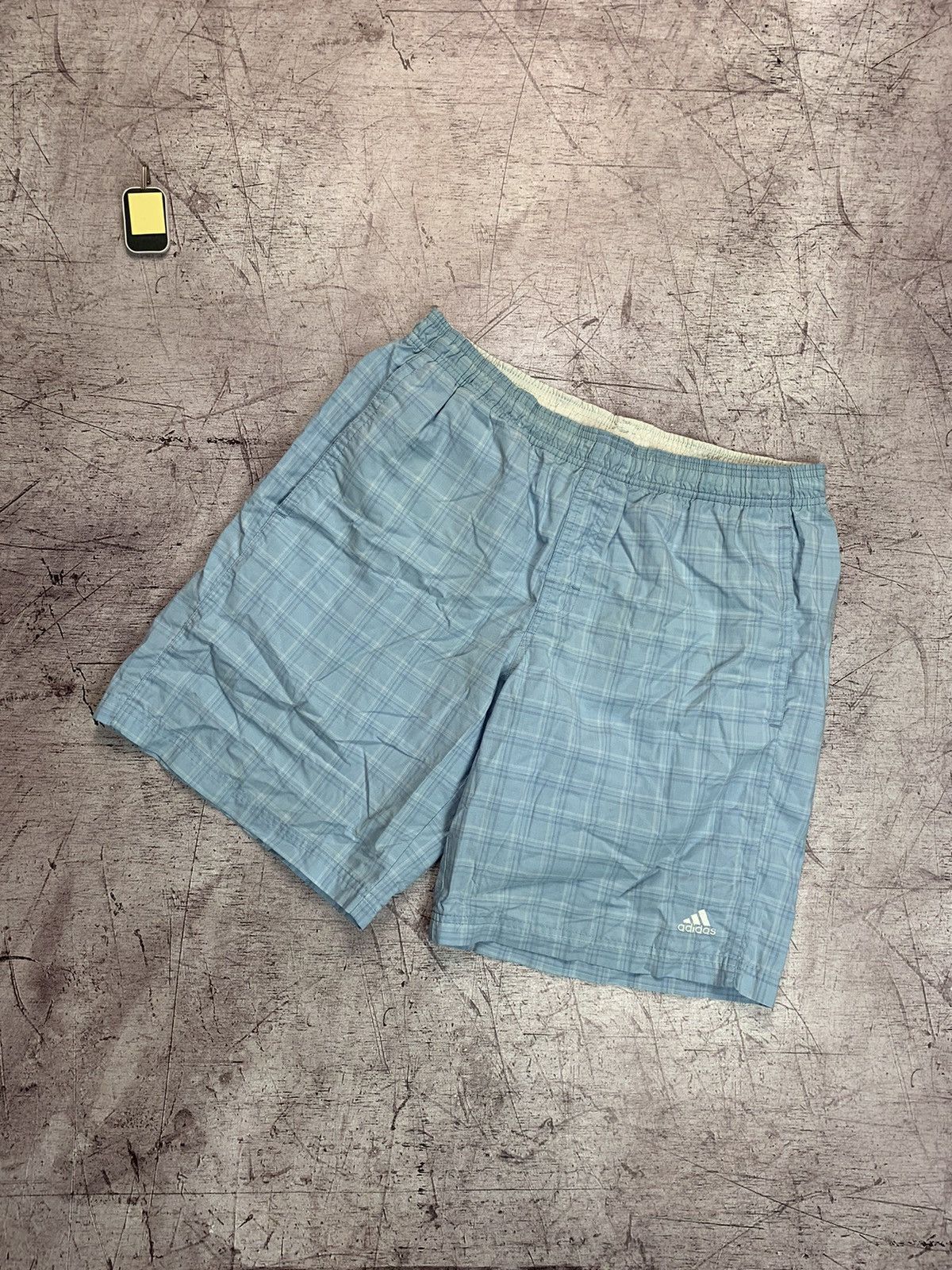 Adidas Adidas Vintage Mens Plaid Shorts Size US 32 / EU 48 - 1 Thumbnail