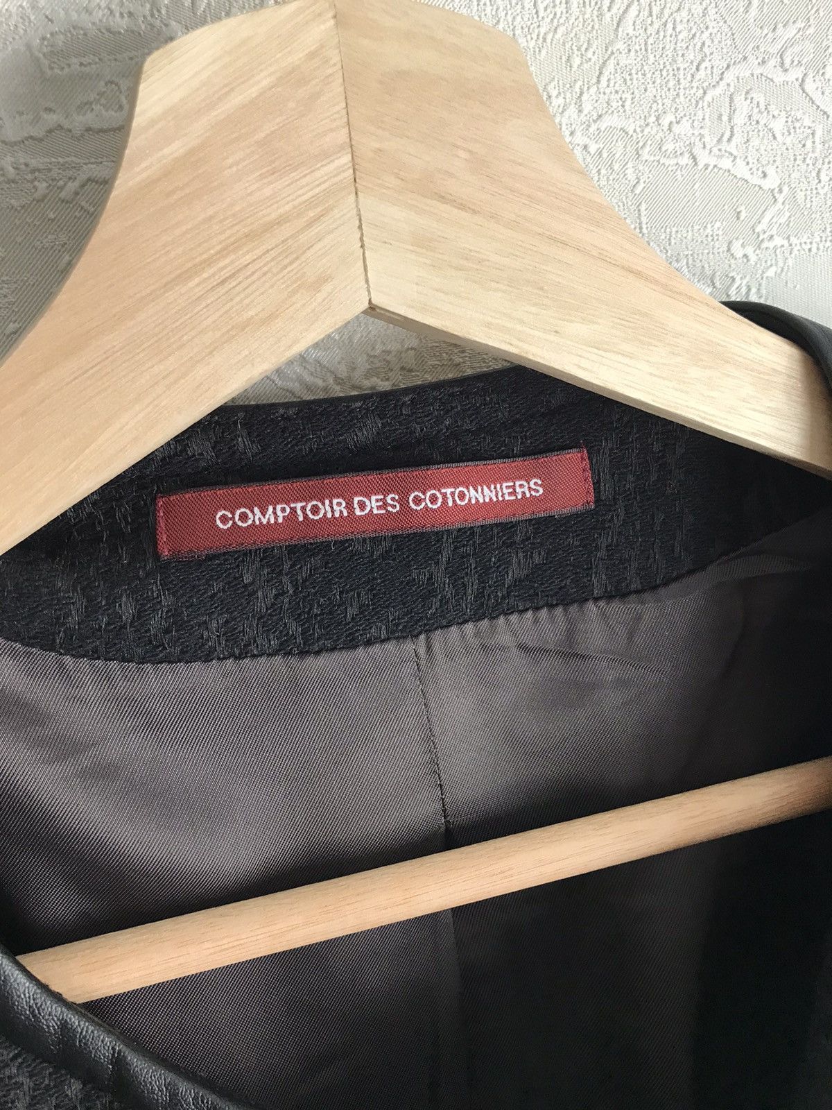 Comptoir des Cotonniers Cropped Wool Jacket