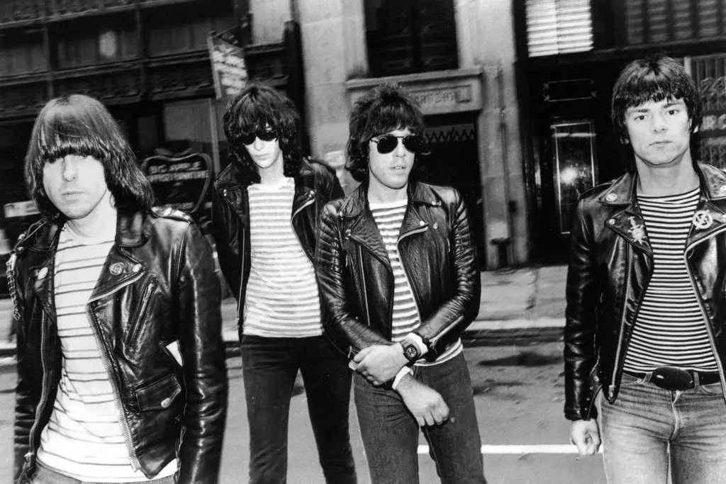 Genuine Leather × Vintage Vintage 90s Ramones Style Biker Leather Jacket Size US S / EU 44-46 / 1 - 2 Thumbnail
