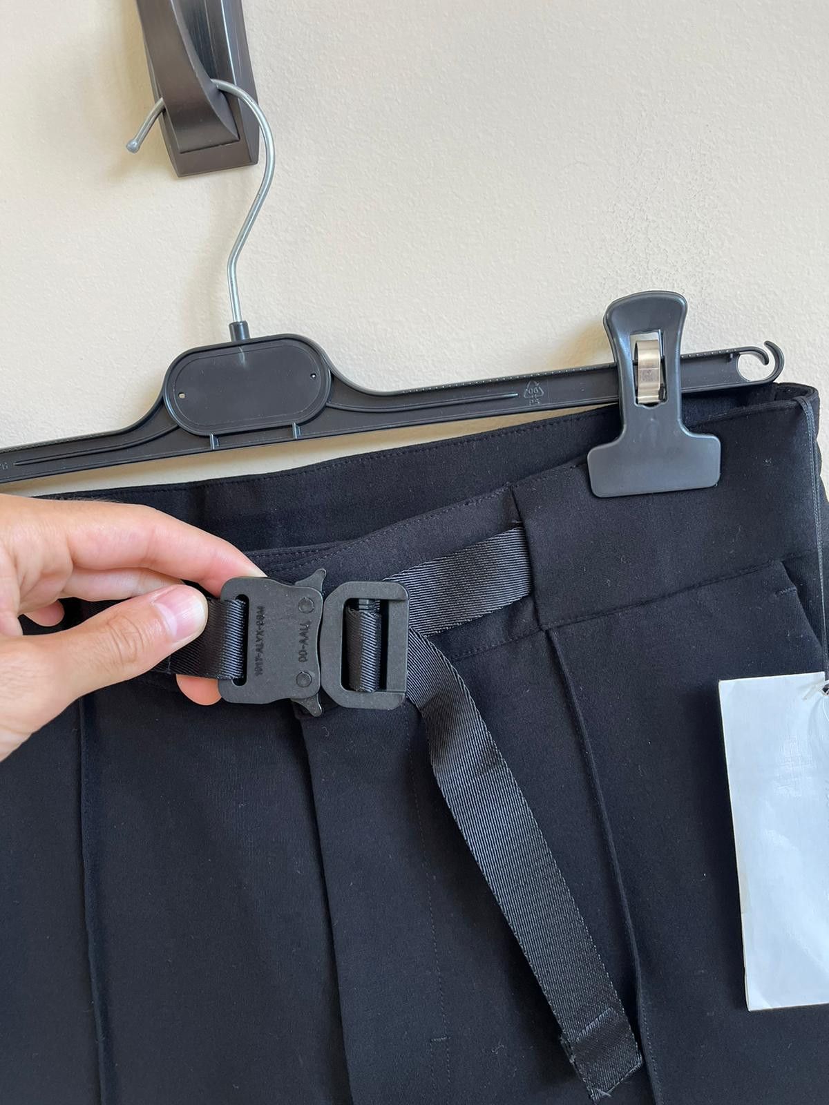 Alyx SS20 Classic Buckle Trousers in Black Size US 30 / EU 46 - 7 Thumbnail