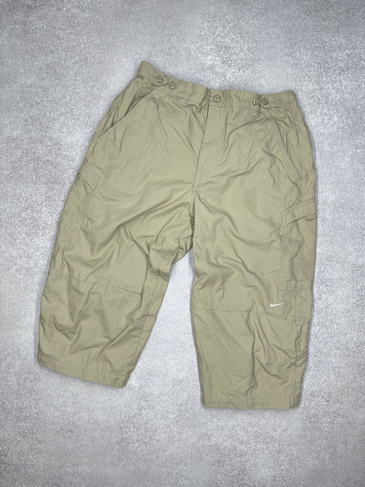 Nike Vintage Nike Cargo Breeches Shorts Beige Y2K Drill TN Size L Size US 34 / EU 50 - 1 Thumbnail