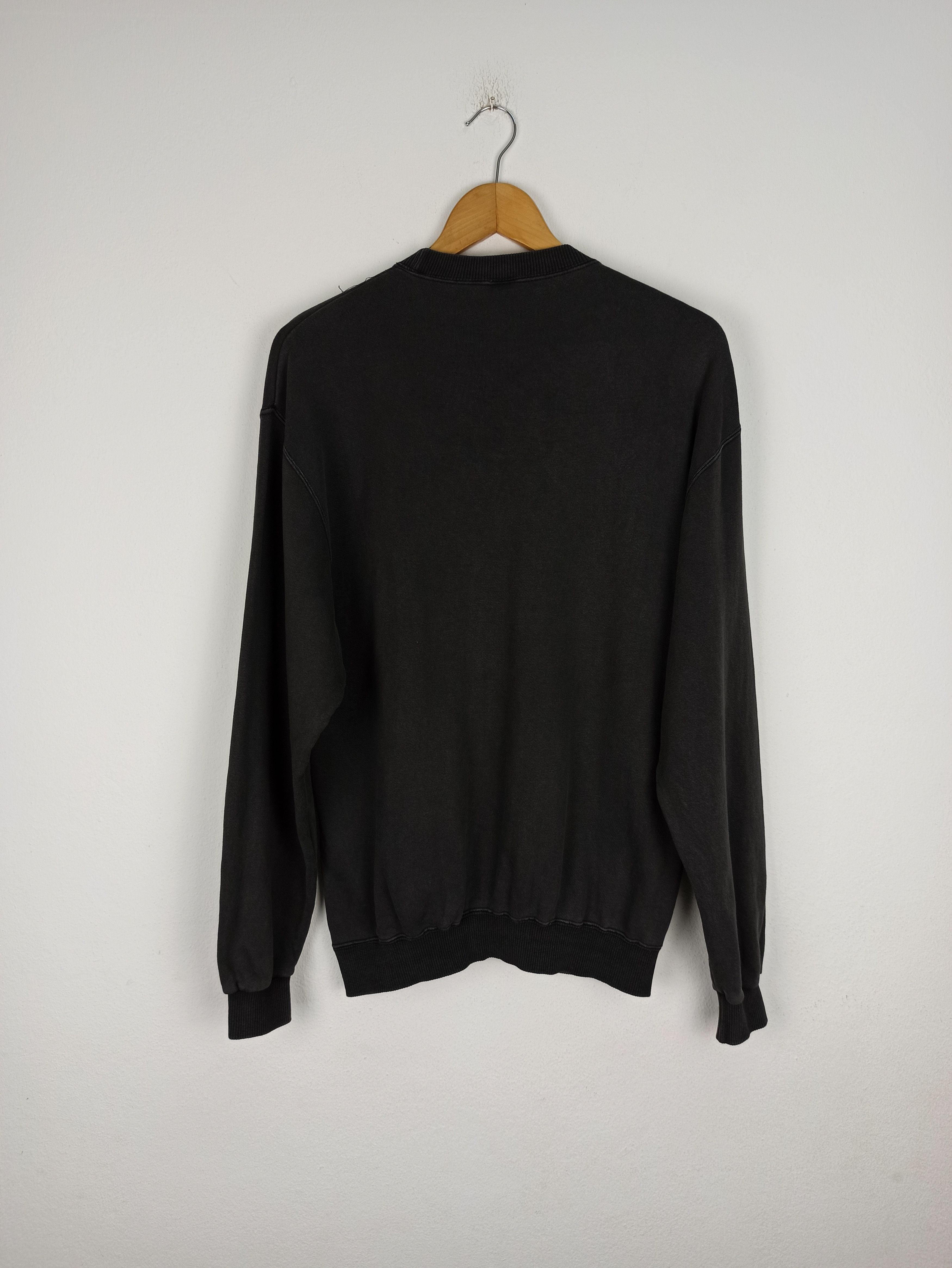 Cartoon Network Vintage Queen of Character sweatshirt by K.F.S (c46) Size US M / EU 48-50 / 2 - 4 Thumbnail