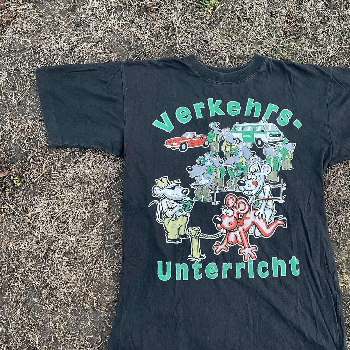 Vintage Vintage 90s Sun Faded Graphic Tee Streetwear Skate Baggy L Size US L / EU 52-54 / 3 - 3 Thumbnail
