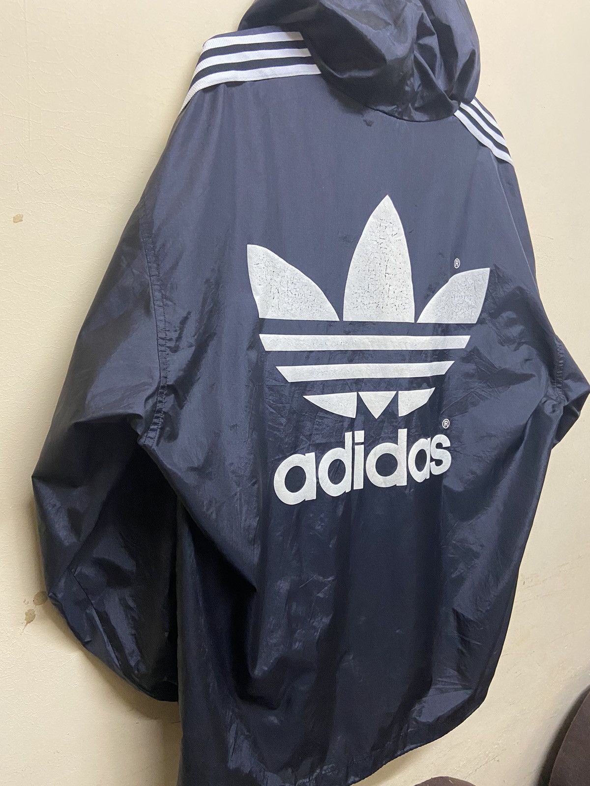 Adidas Vintage Adidas BigLogo Windbreaker Size US L / EU 52-54 / 3 - 9 Thumbnail