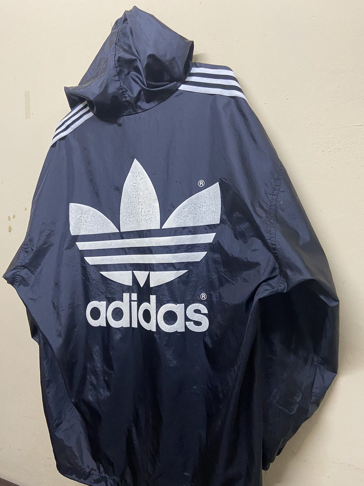 Adidas Vintage Adidas BigLogo Windbreaker Size US L / EU 52-54 / 3 - 8 Thumbnail