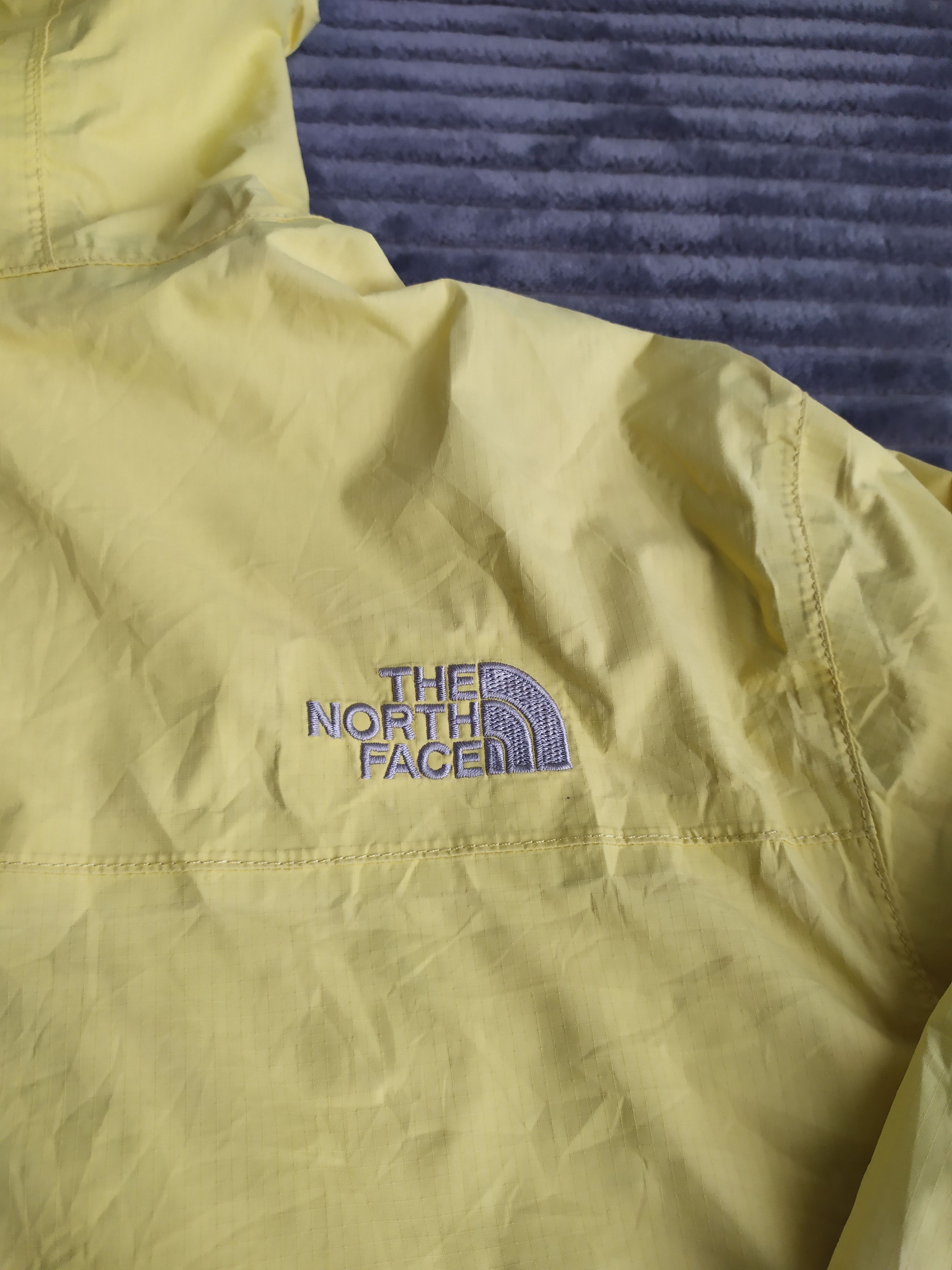 The North Face × Vintage The North Face Hyvent Jacket Size Women's M Size M / US 6-8 / IT 42-44 - 8 Thumbnail