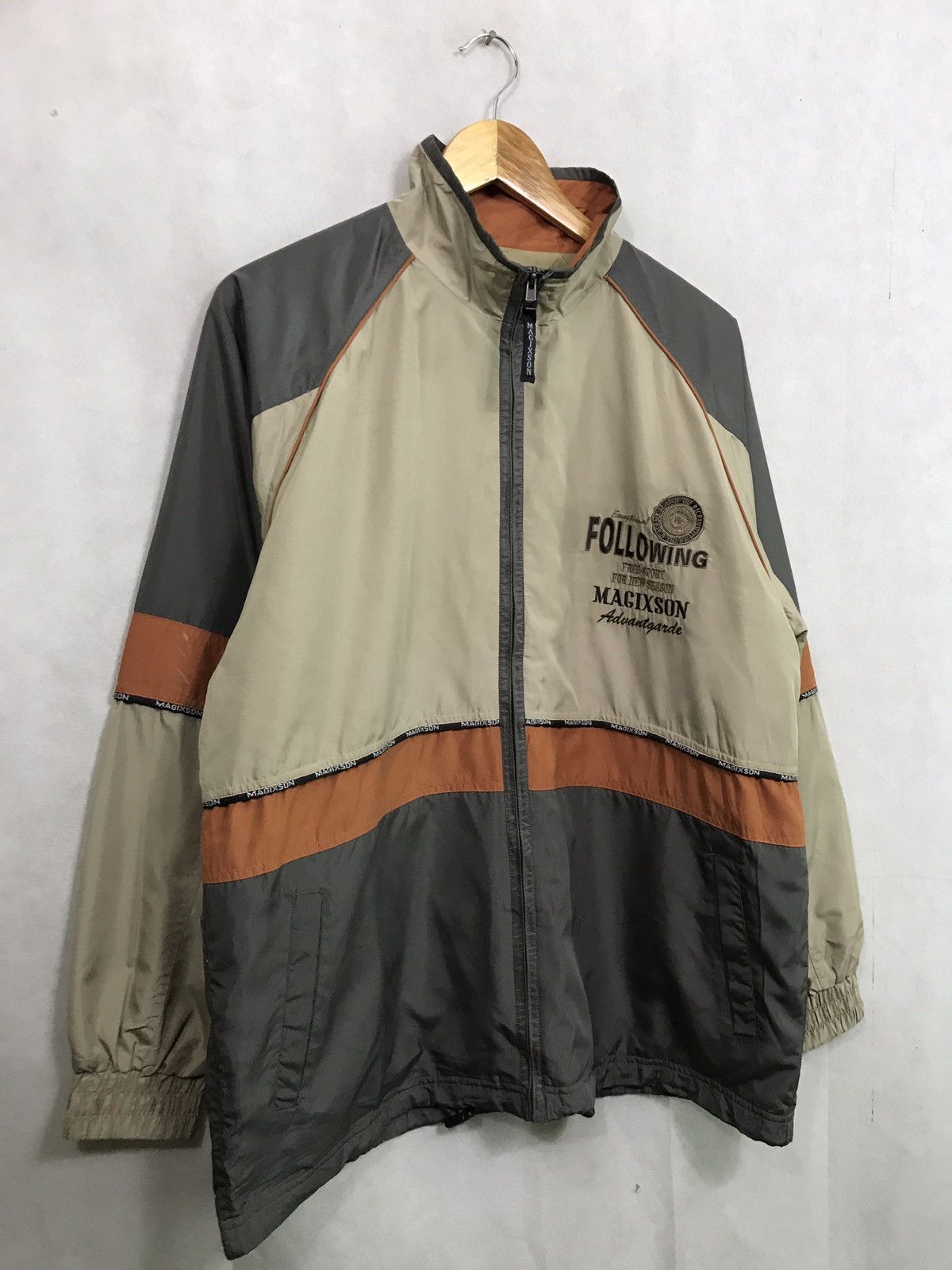 Japanese Brand MAGIXSON EVOLUTION TIME BIGLOGO LIGHT JACKET Size US L / EU 52-54 / 3 - 4 Thumbnail