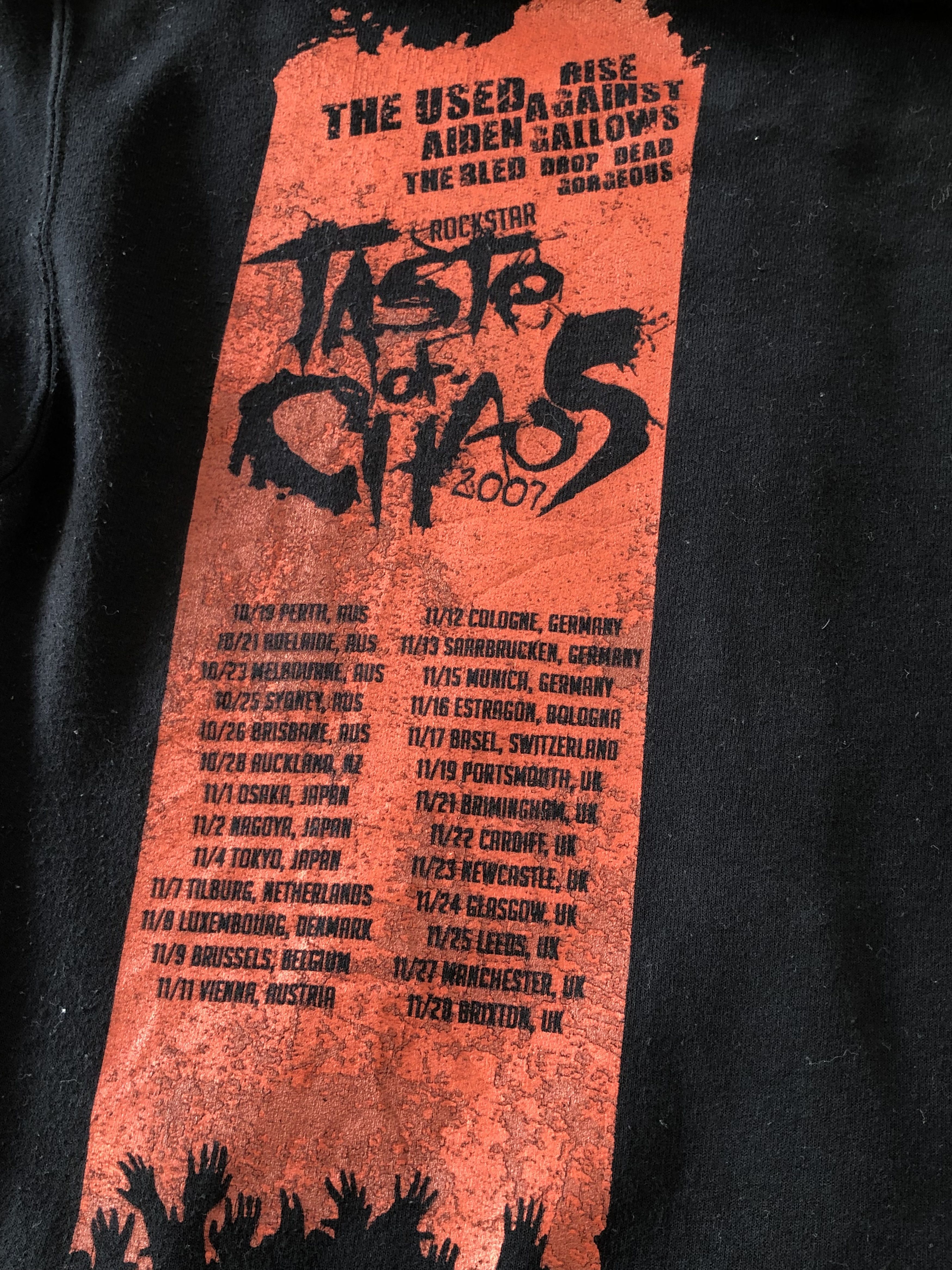 Band Tees RARE🔥2007 HARDCORE PUNK TASTE OF CHAOS TOUR ZIPPER HOODIE Size US M / EU 48-50 / 2 - 6 Thumbnail