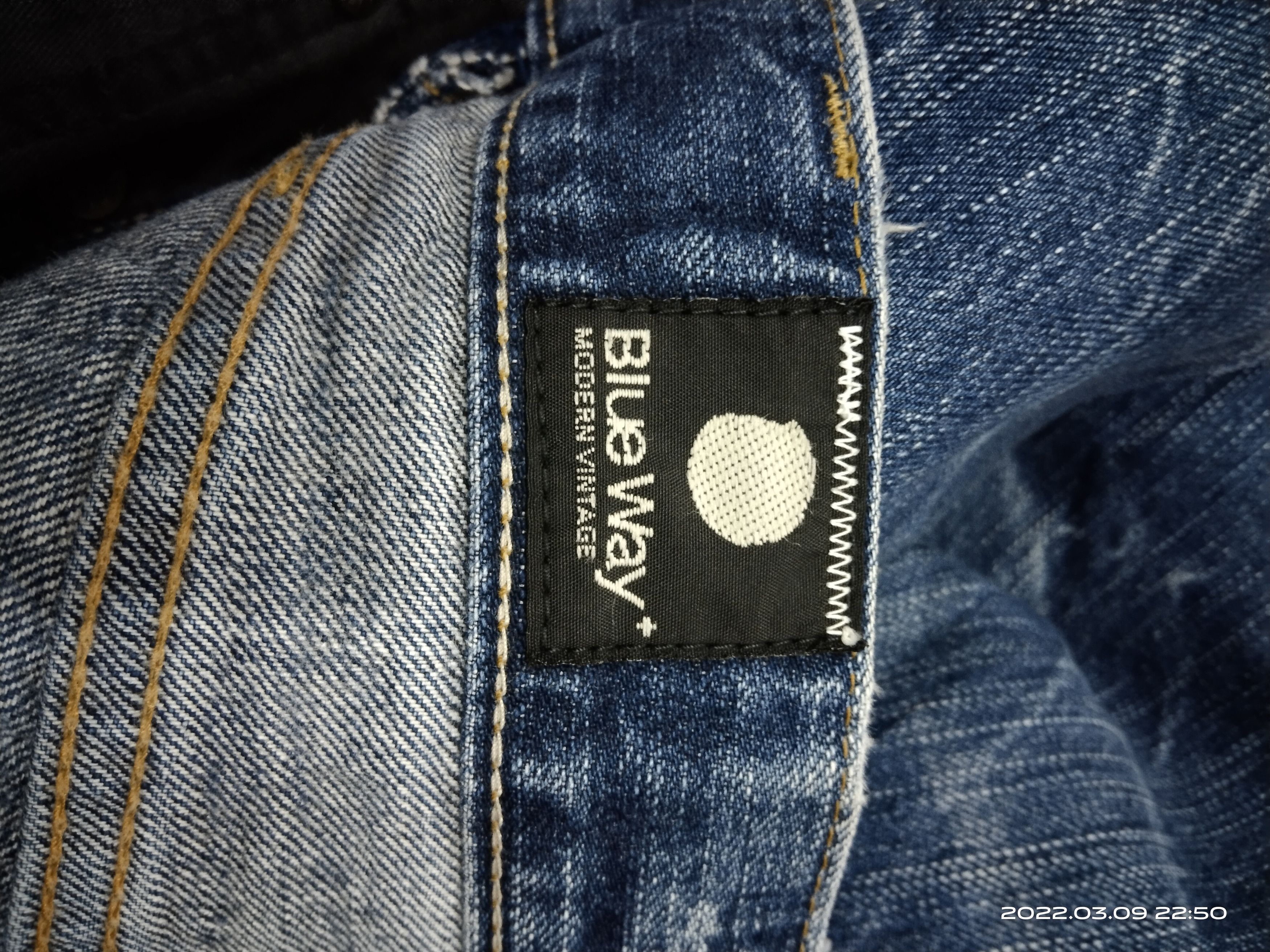 Japanese Brand FLARE🔥MADE IN NIPPON BLUE WAY WASHED BLUE DISTRESSED Size US 29 - 7 Thumbnail