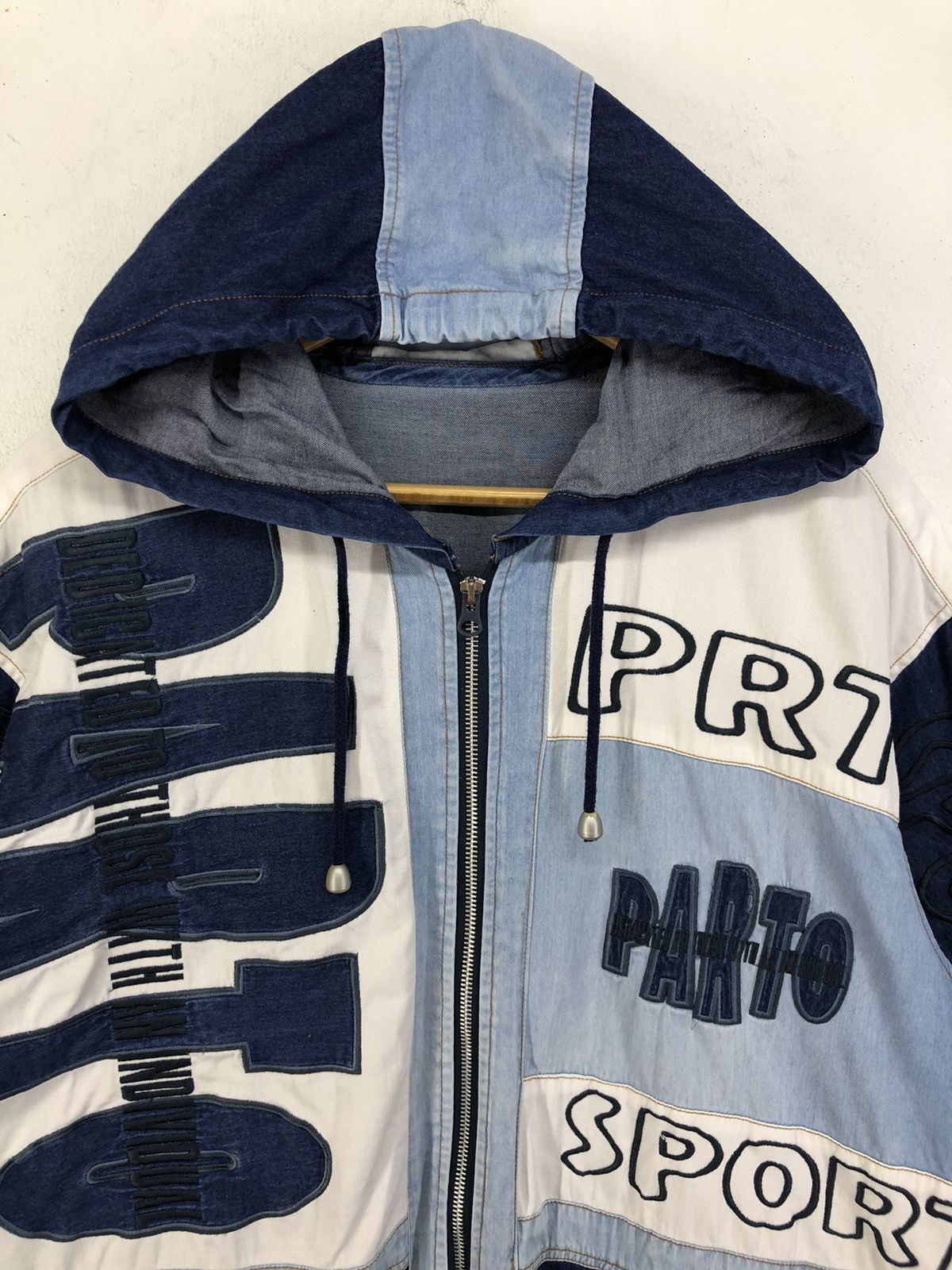 Vintage Vintage Parto Sport Embroidery Spellout Hooded Jacket Size US XL / EU 56 / 4 - 3 Thumbnail