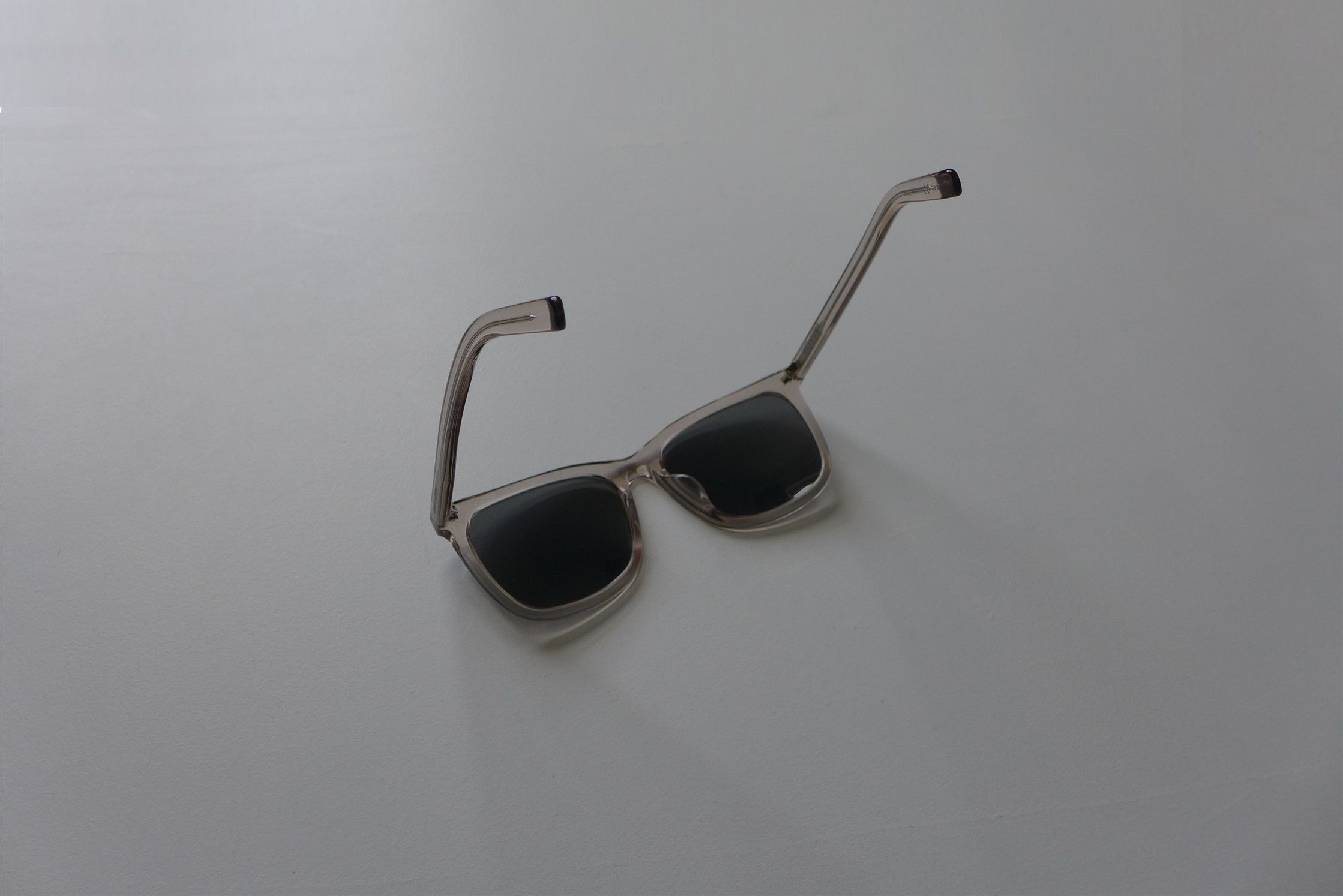 Saint Laurent Paris Saint Laurent SL116/K Sunglasses - Clear Acetate Size ONE SIZE - 7 Thumbnail
