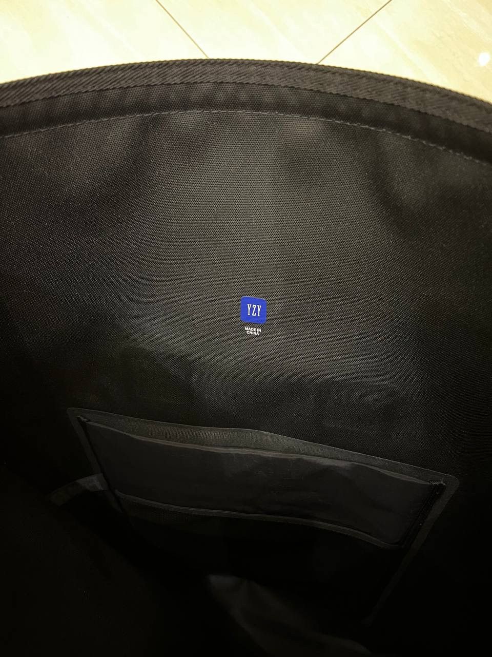 Gap × Kanye West Kanye West Yeezy x Gap Dry Bag Engineered by Balenciaga Size ONE SIZE - 5 Thumbnail