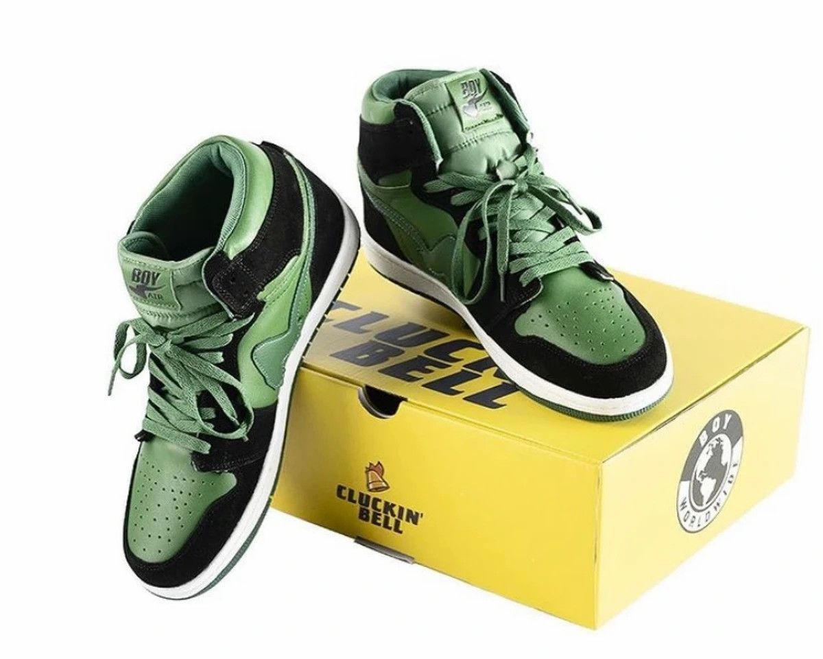 Japanese Brand BOYWORLDWIDE Big Smoke Jordan 1 bootleg Size US 9 / EU 42 - 1 Thumbnail