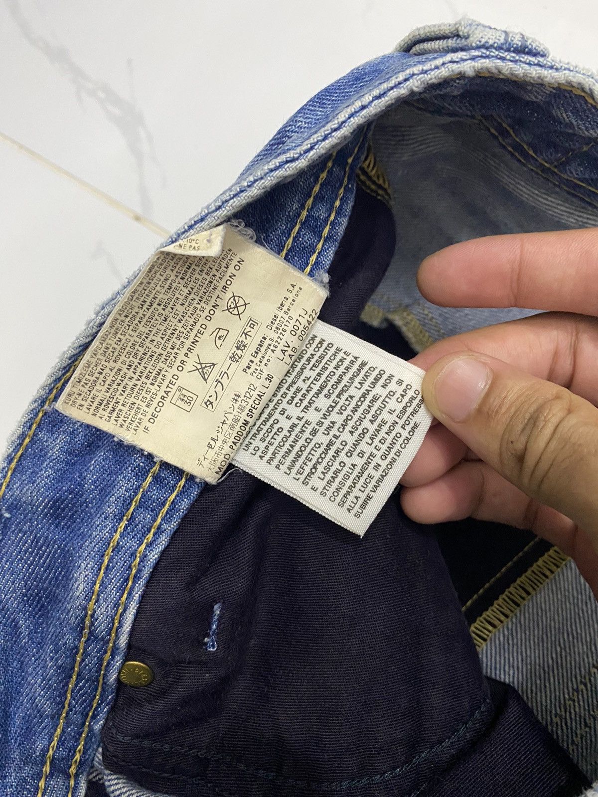 Diesel × General Research × Issey Miyake RIPPED🔥DIESEL DISTRESSED DENIM BAGGY JEANS Size US 33 - 14 Thumbnail
