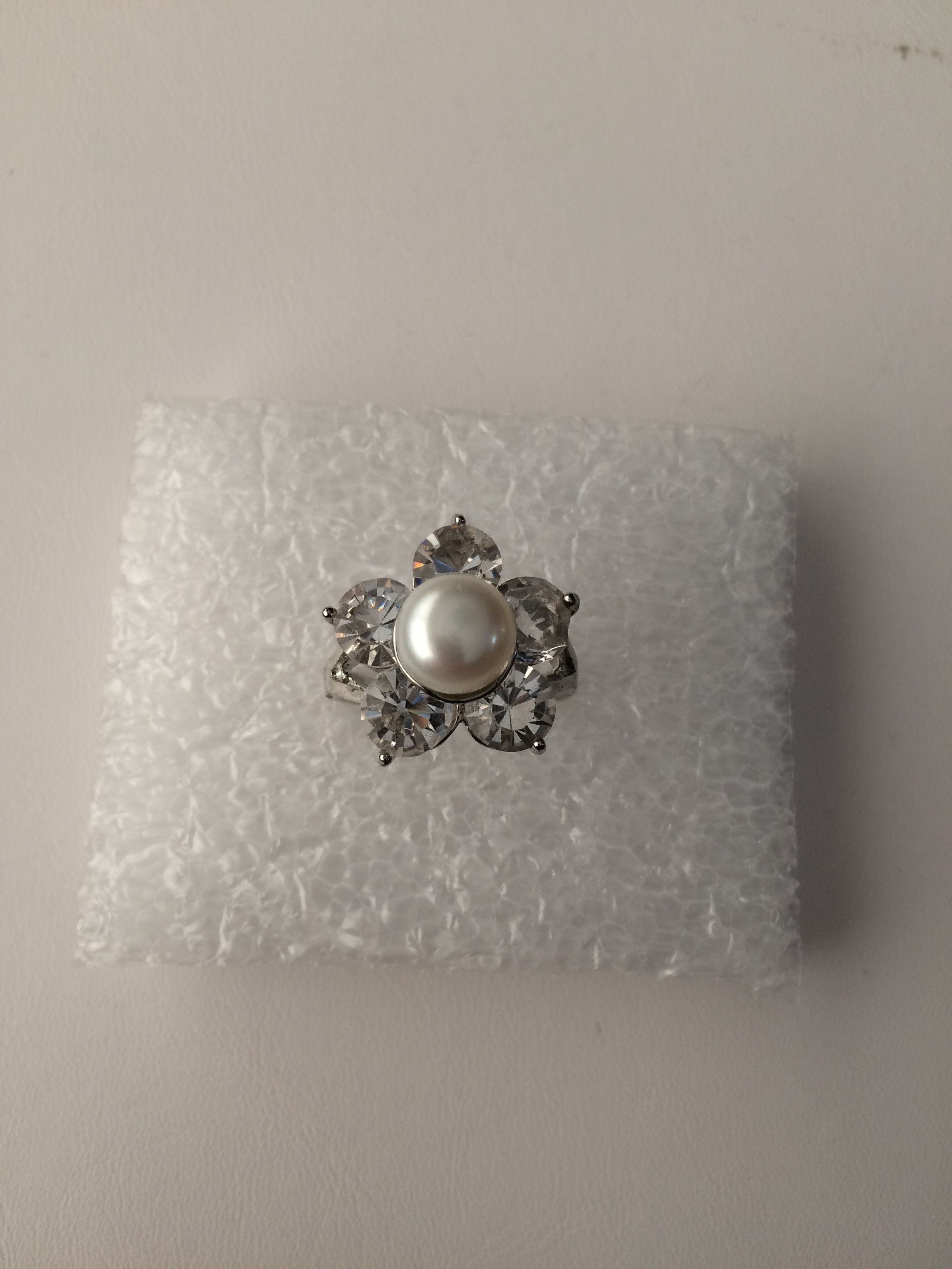 Silver White Pearl Bead Ring with CZs - Size 8.5 Size ONE SIZE - 1 Preview