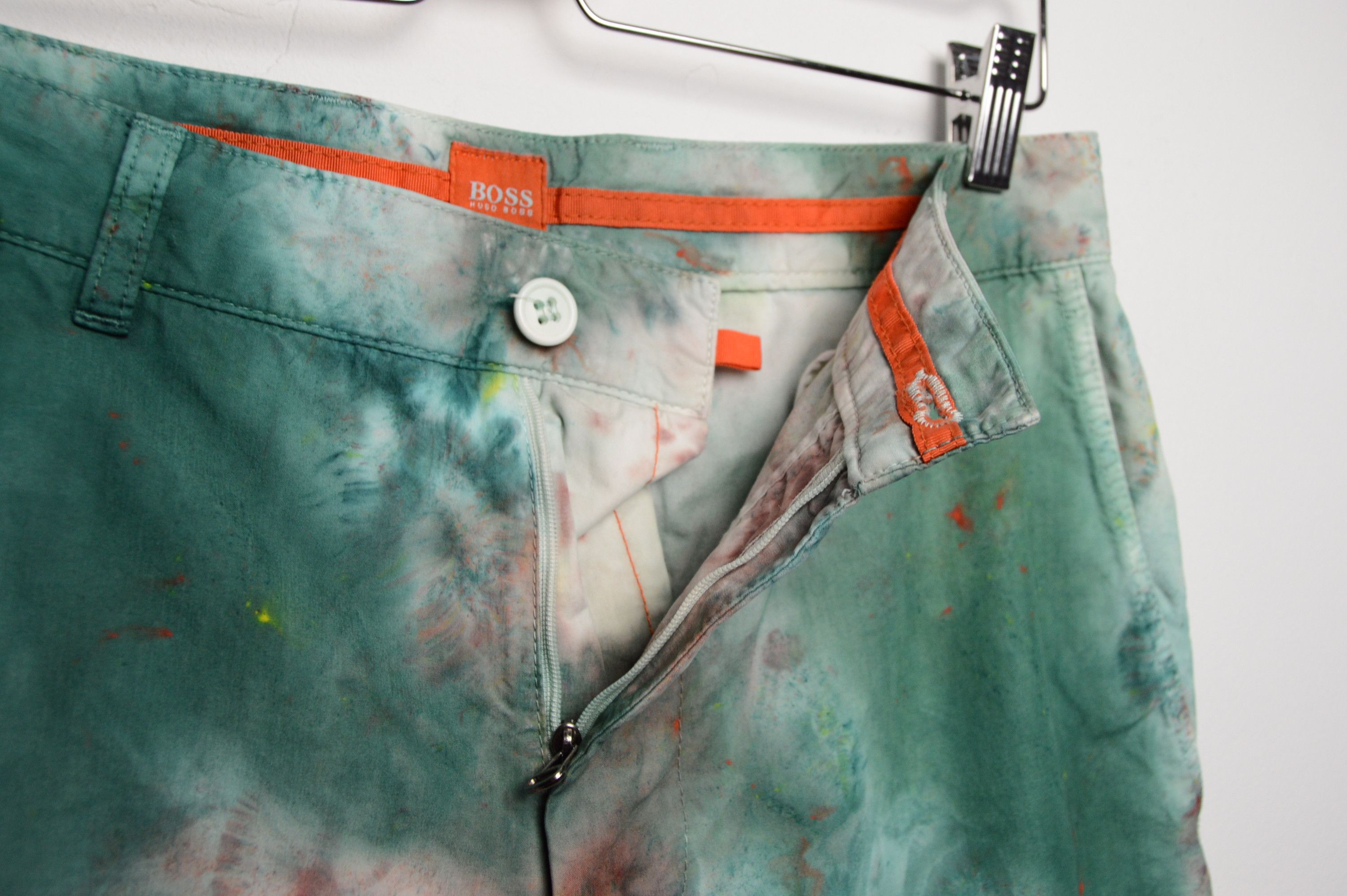 Hugo Boss HUGO BOSS HAND DYED 1OF1 CARGO SHORTS tie dye Size US 32 / EU 48 - 10 Thumbnail