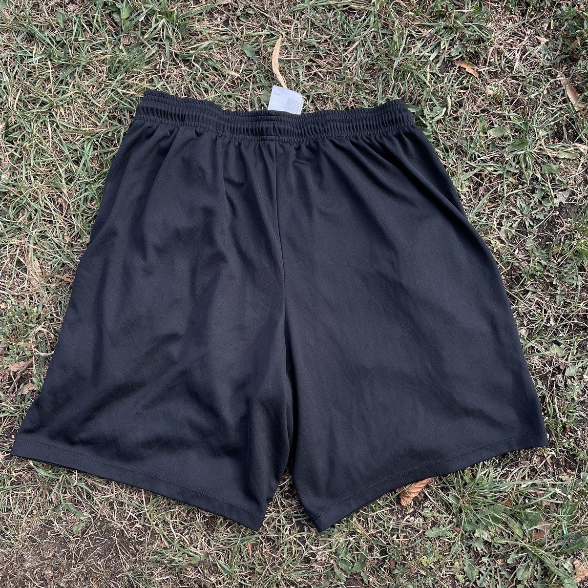 Vintage Vintage Nike Swoosh Shorts Streetwear Skate Y2K Faded 36 Size US 36 / EU 52 - 6 Thumbnail