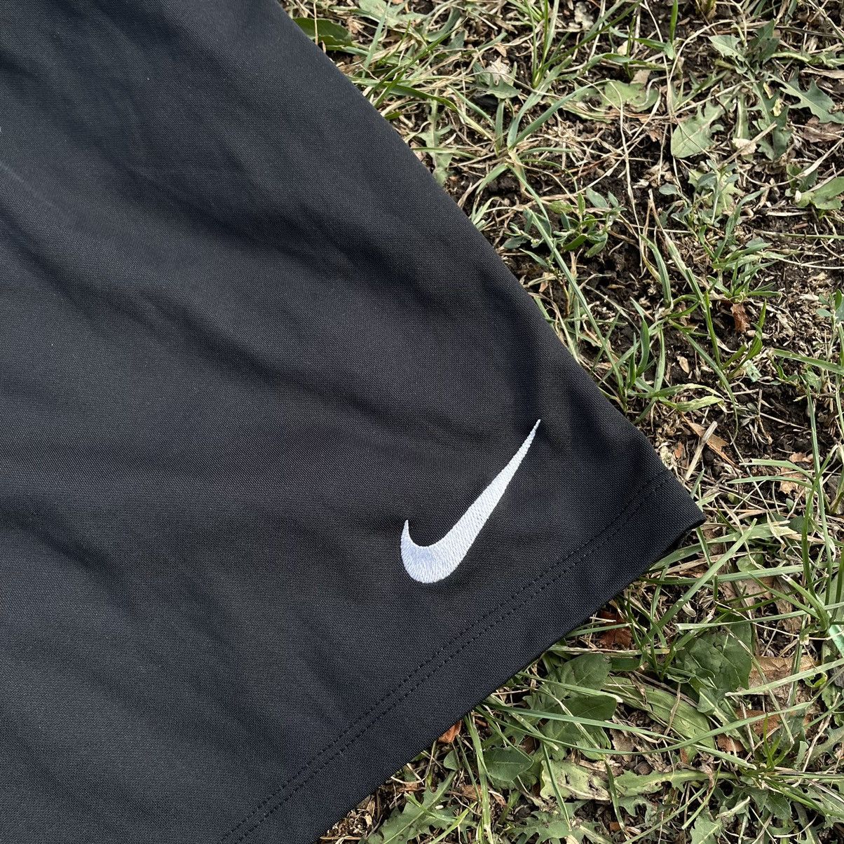 Vintage Vintage Nike Swoosh Shorts Streetwear Skate Y2K Faded 36 Size US 36 / EU 52 - 3 Thumbnail