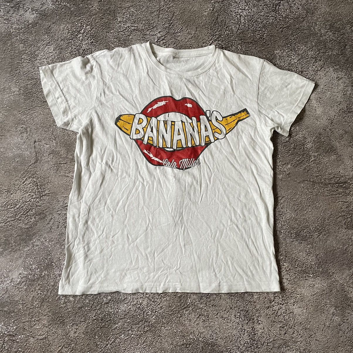 Vintage Vintage 90s Y2K Banana Graphic Tee Sun Faded Cream Boxy S Size US S / EU 44-46 / 1 - 2 Thumbnail