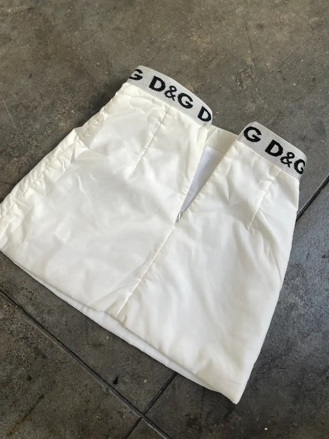 Dolce & Gabbana Prada Like Nylon vintage Dolce & Gabbana skirt from 90’s Size 27" / US 4 / IT 40 - 7 Thumbnail