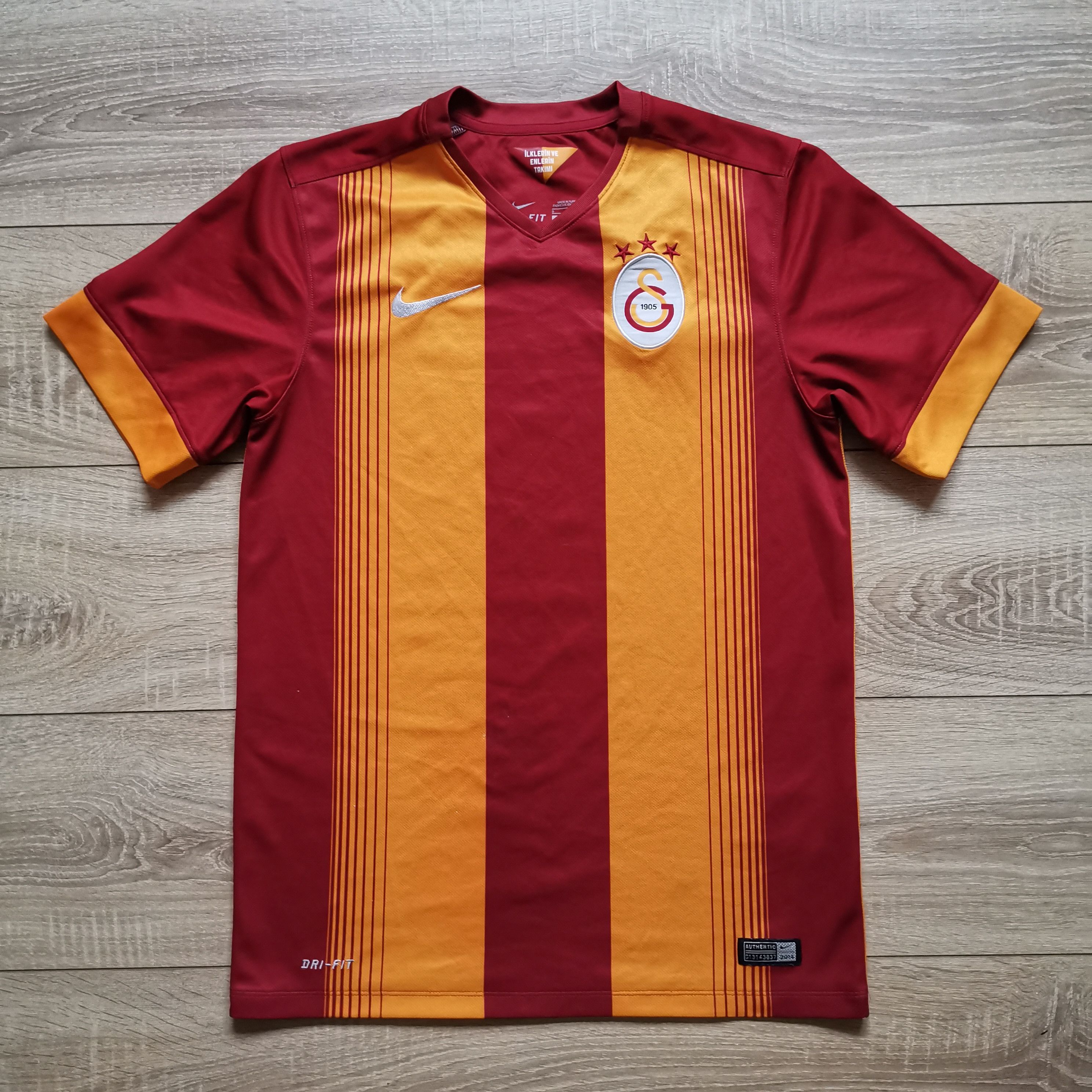Nike Nike Galatasaray 2014 2015 home soccer jersey shirt Size US S / EU 44-46 / 1 - 1 Thumbnail