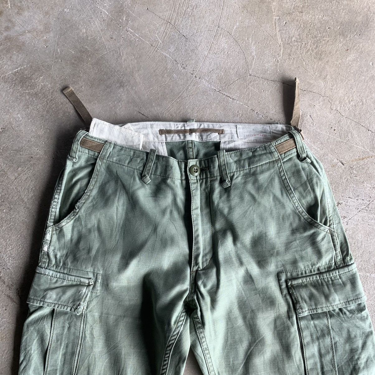 URBAN RESEARCH DOORS Urban Research Utility Faded Cargo Ankle Cropped Pants Size US 32 / EU 48 - 2 Thumbnail