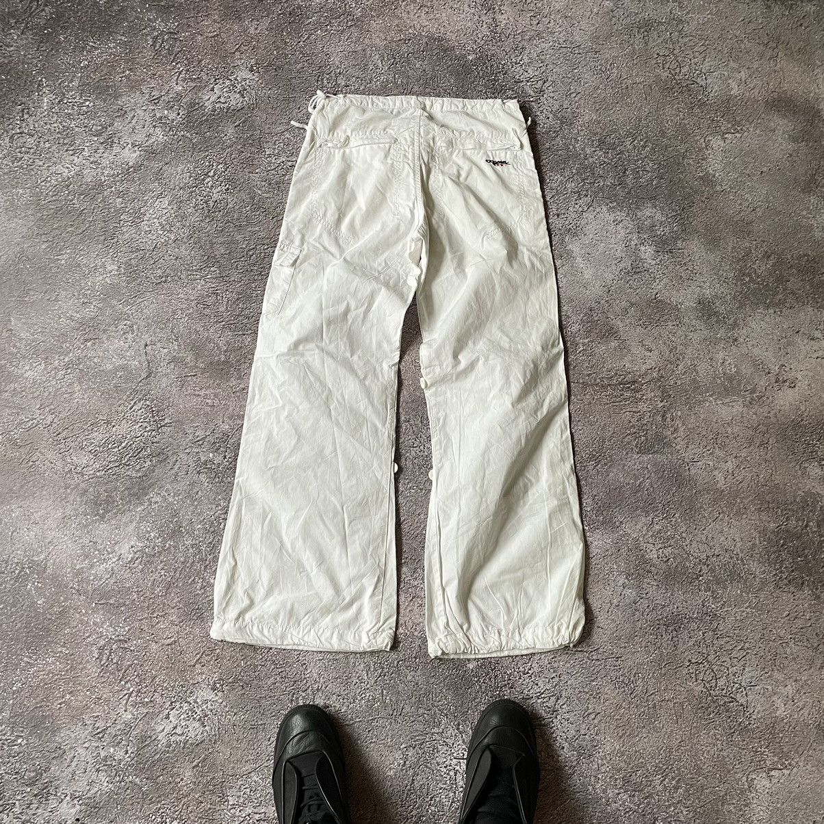 Vintage Vintage 90s Baggy Cargo Pants Streetwear Japan Faded Logo 28 Size 28" / US 6 / IT 42 - 6 Thumbnail