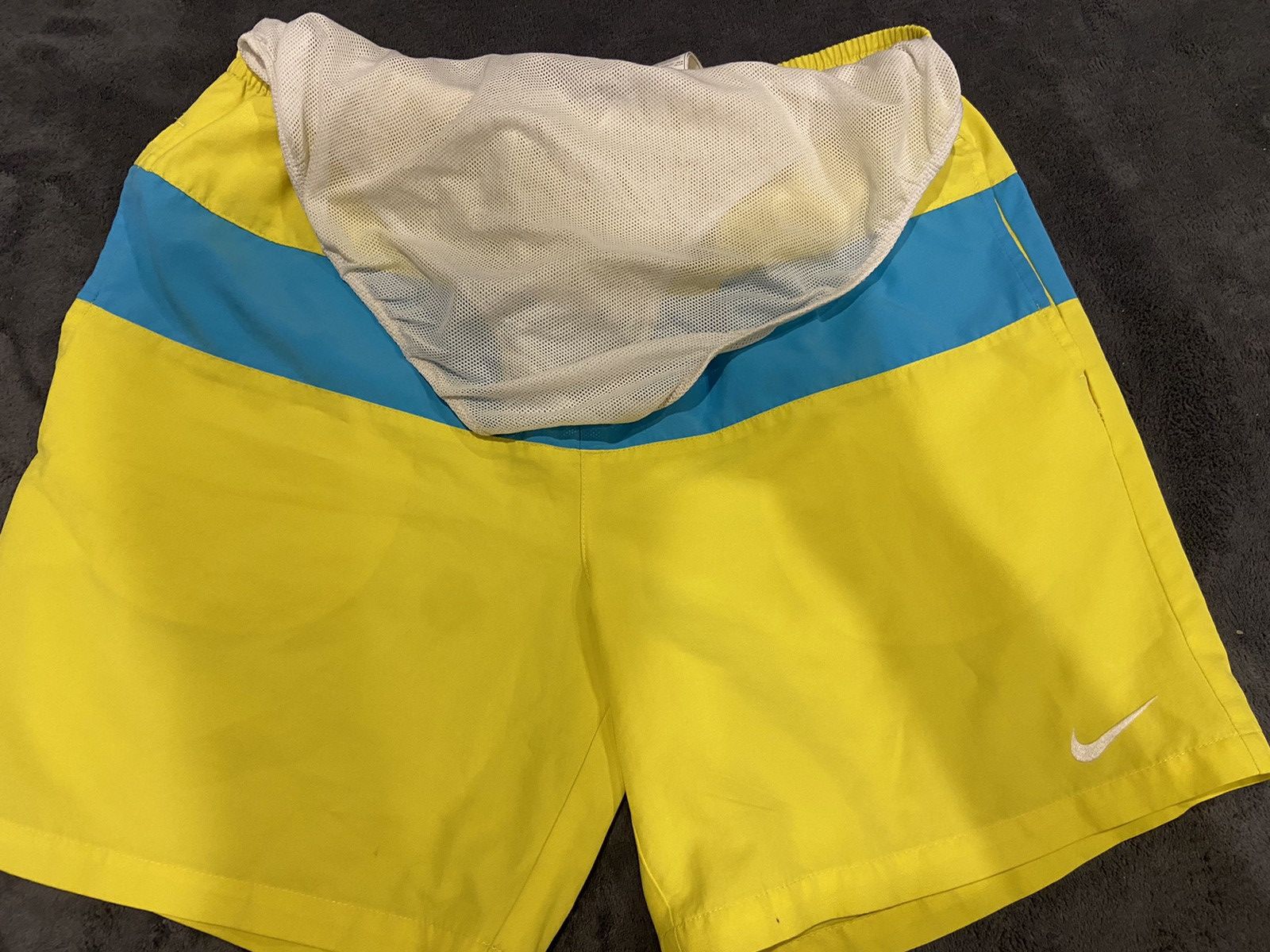 Nike Nike shorts. Vintage. Rear Size US 32 / EU 48 - 6 Thumbnail