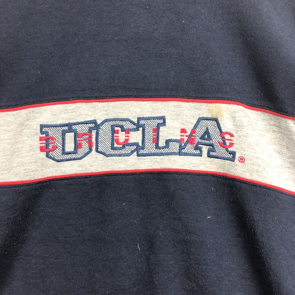 Vintage Vintage Ucla University Sweatshirt size XL Size US XL / EU 56 / 4 - 3 Thumbnail