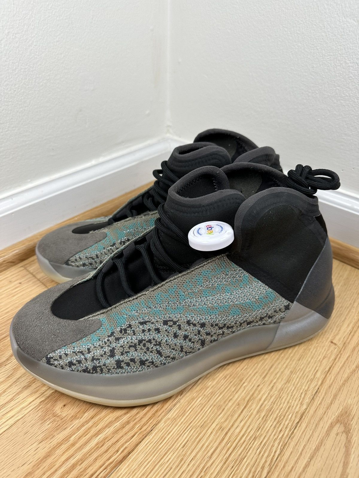Adidas × Kanye West Adidas Yeezy Quantum Teal Blue Size US 9.5 / EU 42-43 - 6 Thumbnail