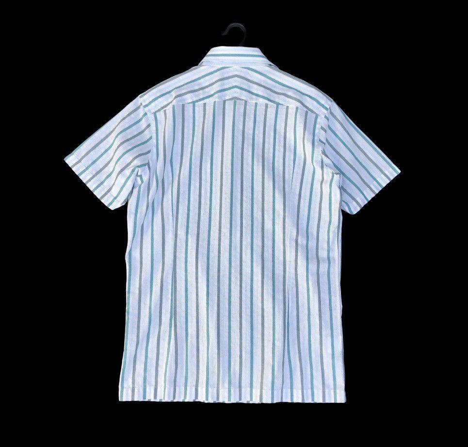 Burberry Burberry London Men Button Down Stripes Short Sleeves Shirt Size US M / EU 48-50 / 2 - 5 Thumbnail