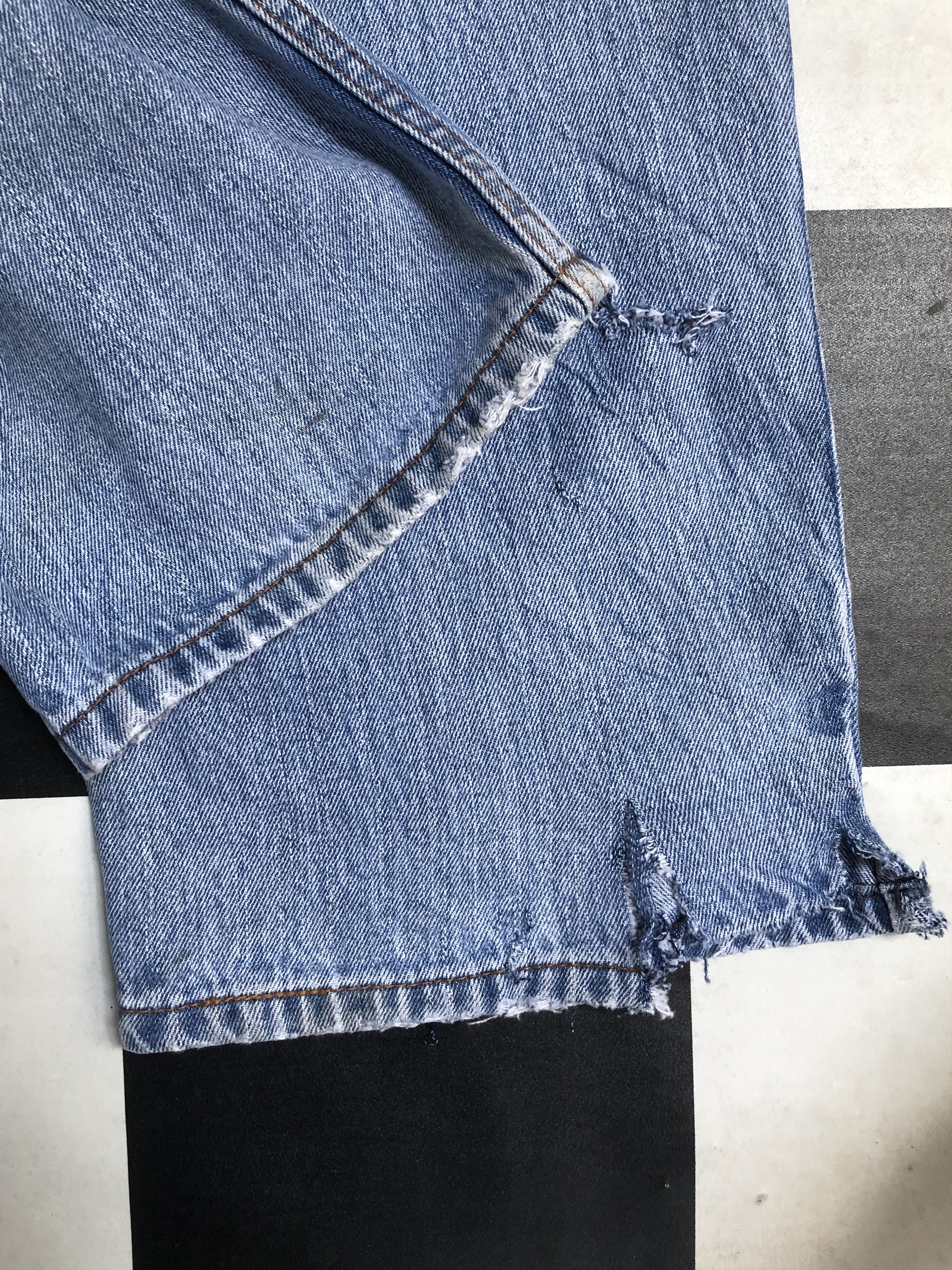 Levi's × Vintage Vintage Levis 550 Denim Jeans L440 Size US 41 - 9 Thumbnail