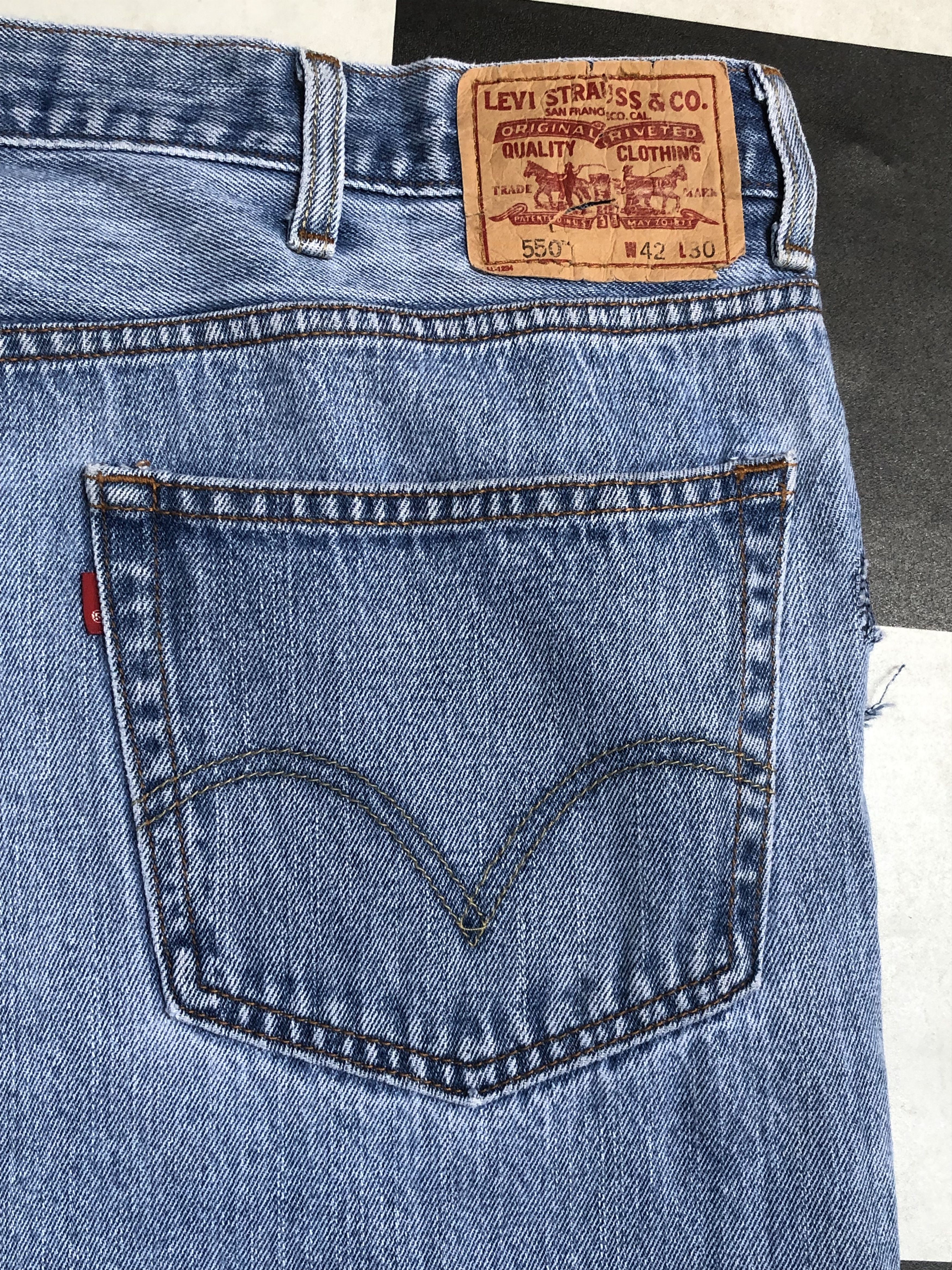 Levi's × Vintage Vintage Levis 550 Denim Jeans L440 Size US 41 - 8 Thumbnail