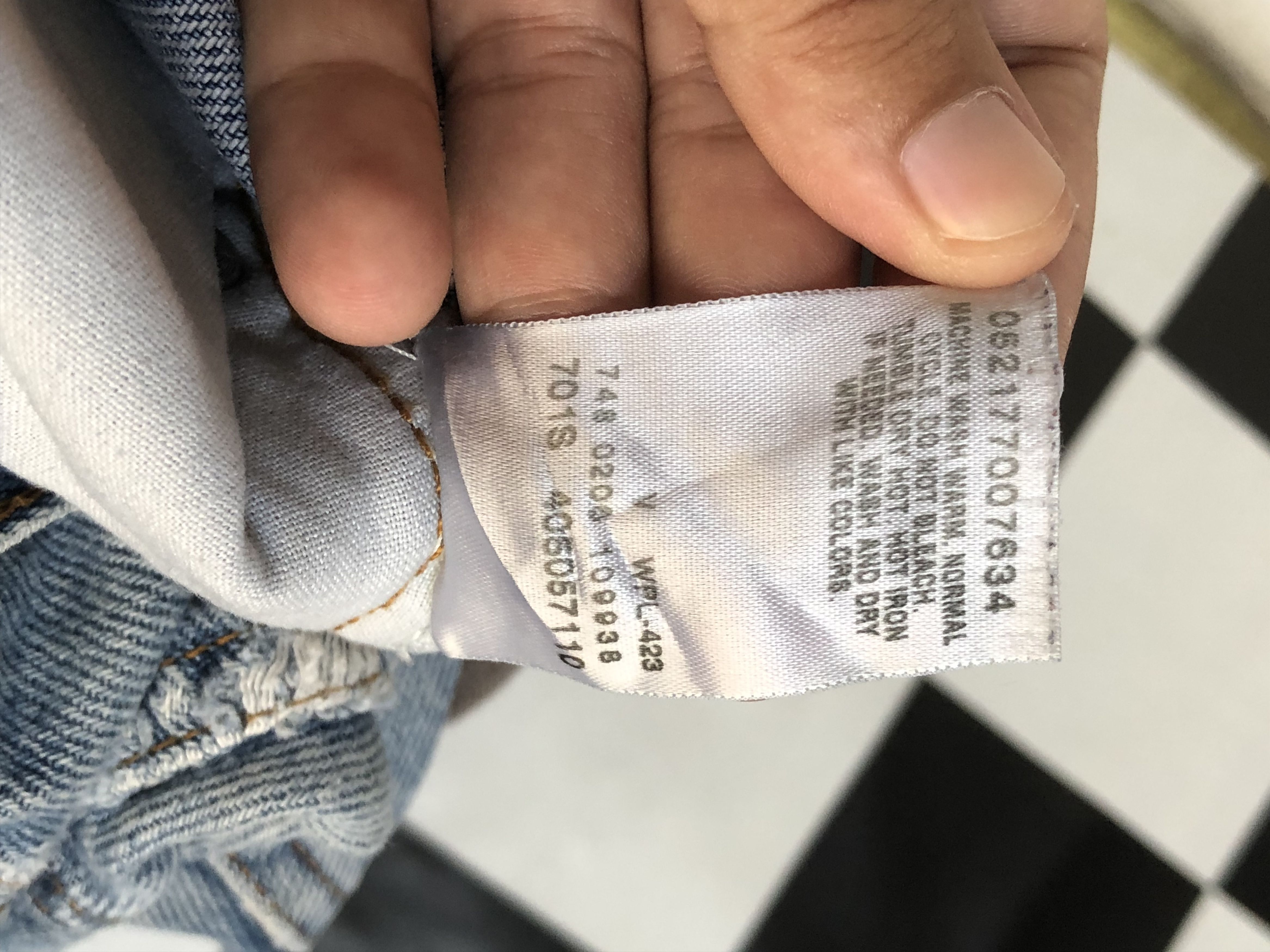 Levi's × Vintage Vintage Levi's 505 Faded Denim Jeans L396 Size US 36 / EU 52 - 15 Thumbnail