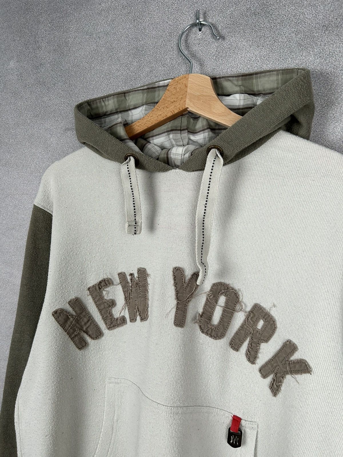 Majestic Vintage New York Yankees MLB Majestic Beige Hoodie Size US L / EU 52-54 / 3 - 3 Thumbnail